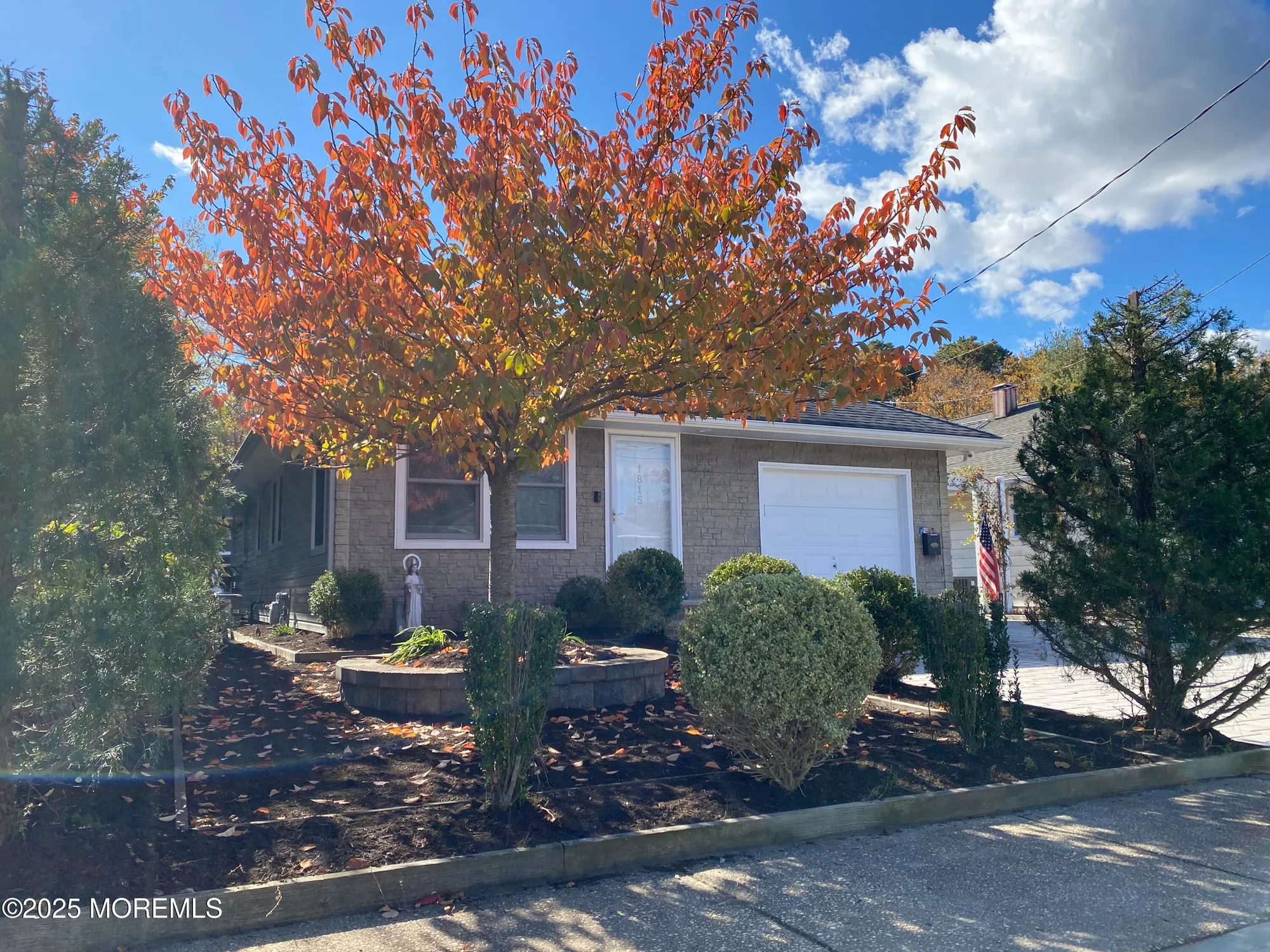 Property Slideshow image 2 of 18 | 1815 mount everest ln, Toms River, NJ, 08753