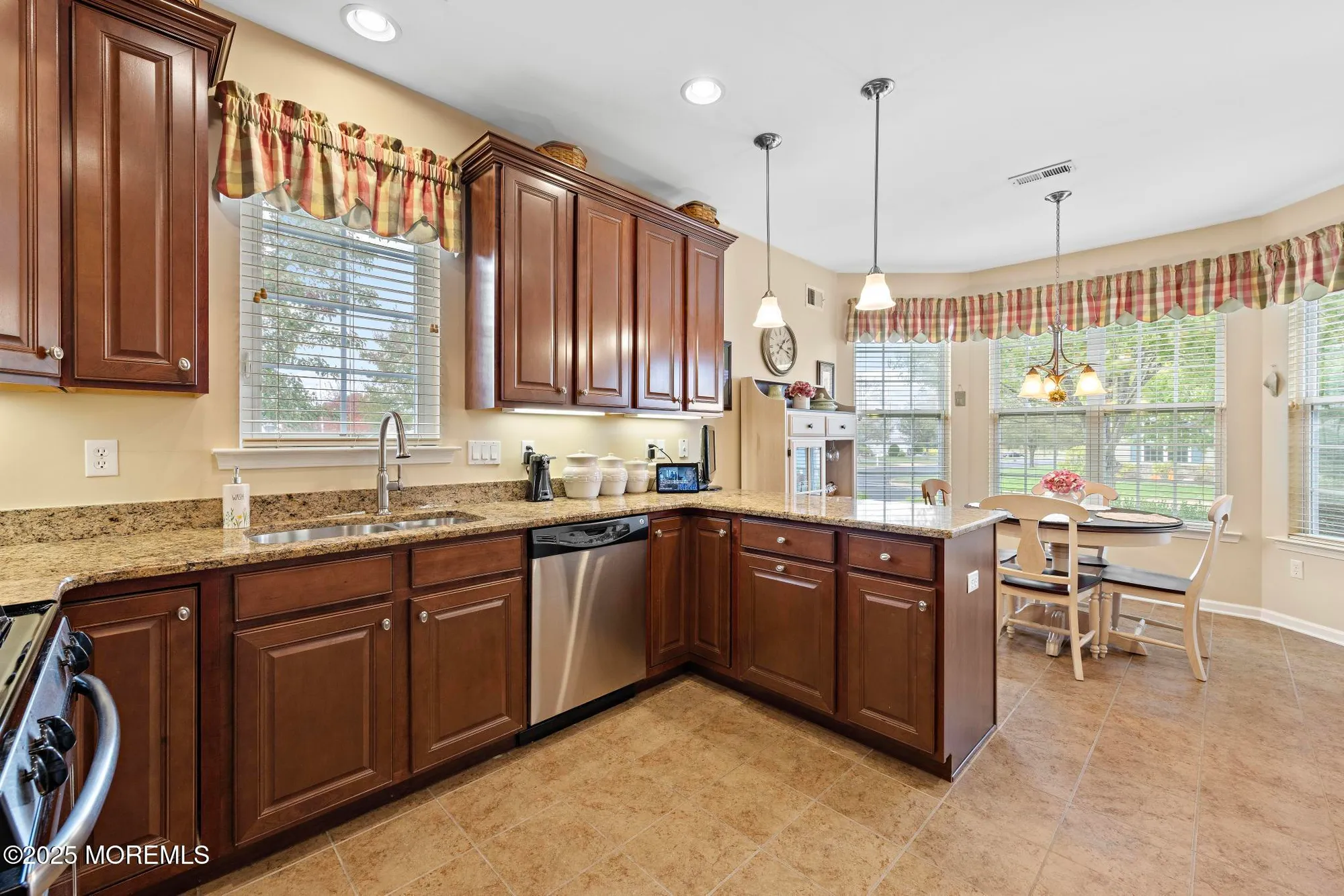 Property Slideshow image 15 of 55 | 11 woodview dr, Whiting, NJ, 08759