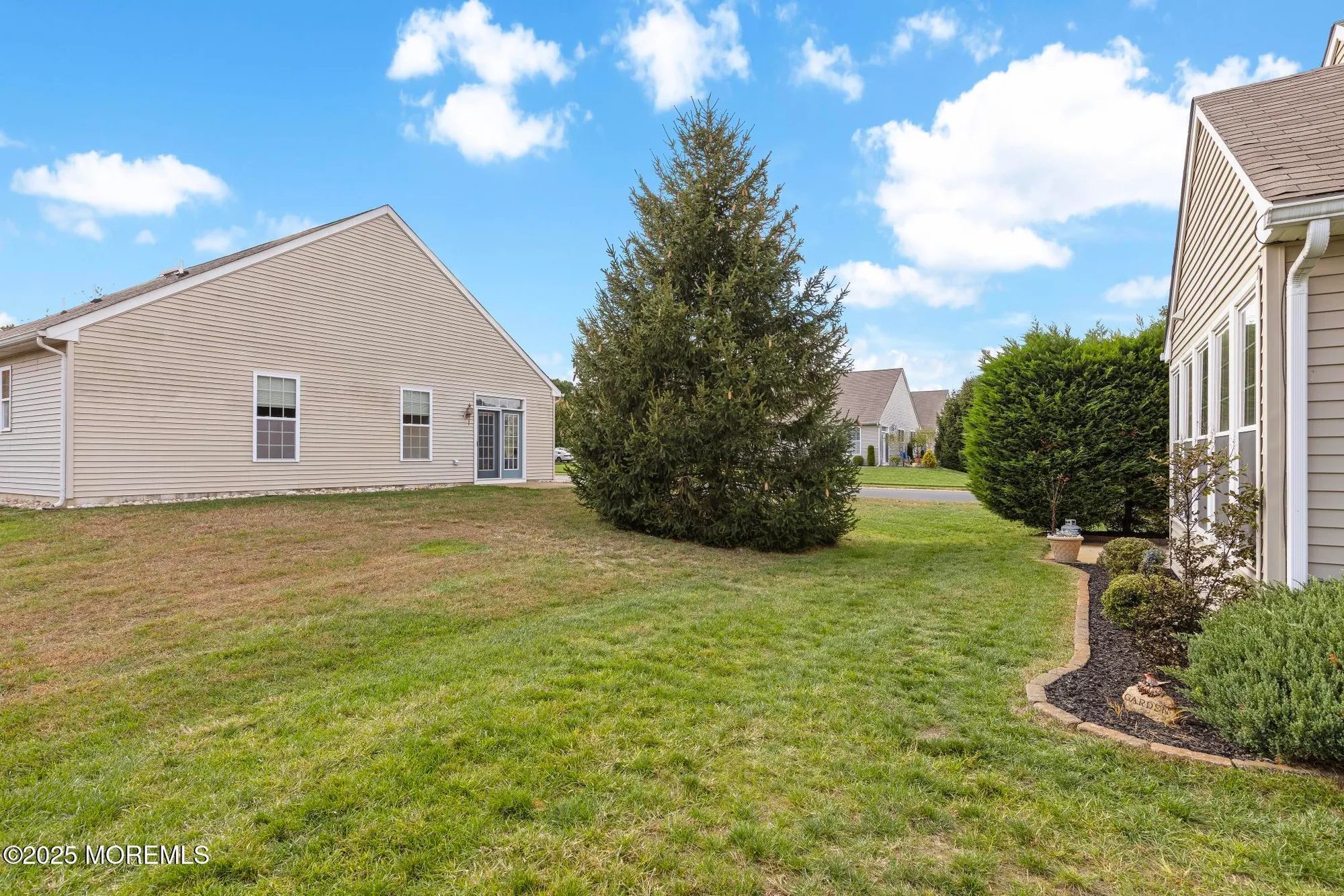 Property Slideshow image 37 of 55 | 11 woodview dr, Whiting, NJ, 08759