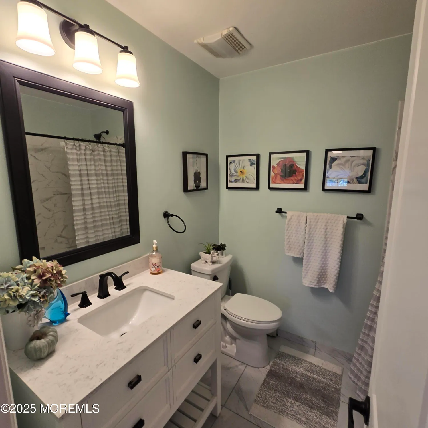 Property Slideshow image 13 of 22 | 71 bimini dr, Toms River, NJ, 08757
