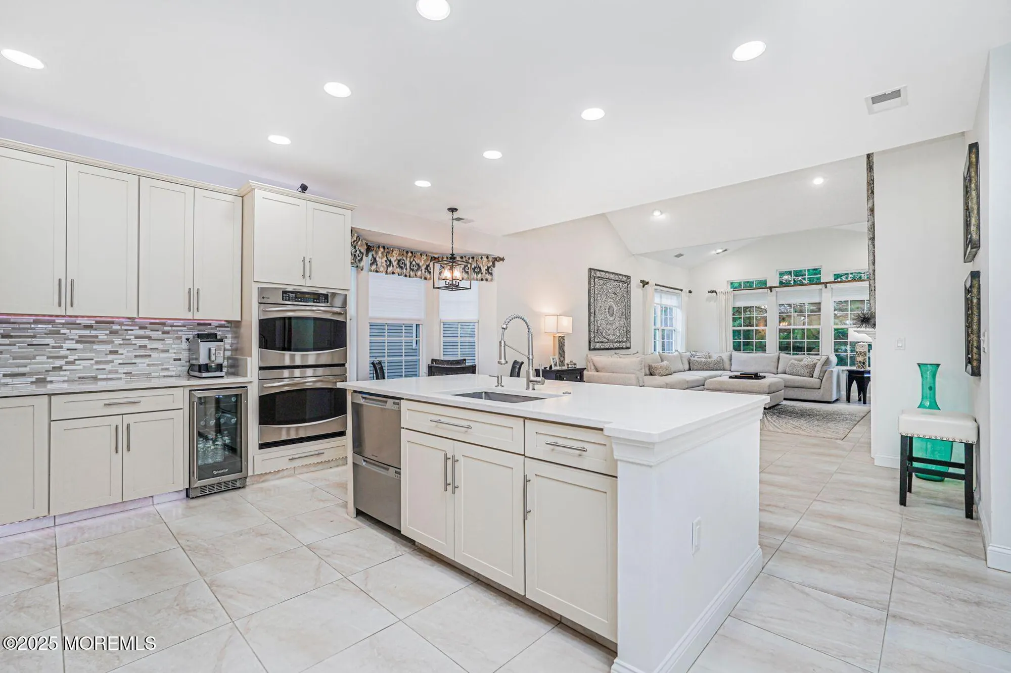 Property Slideshow image 7 of 41 | 165 huntington dr, Jackson, NJ, 08527