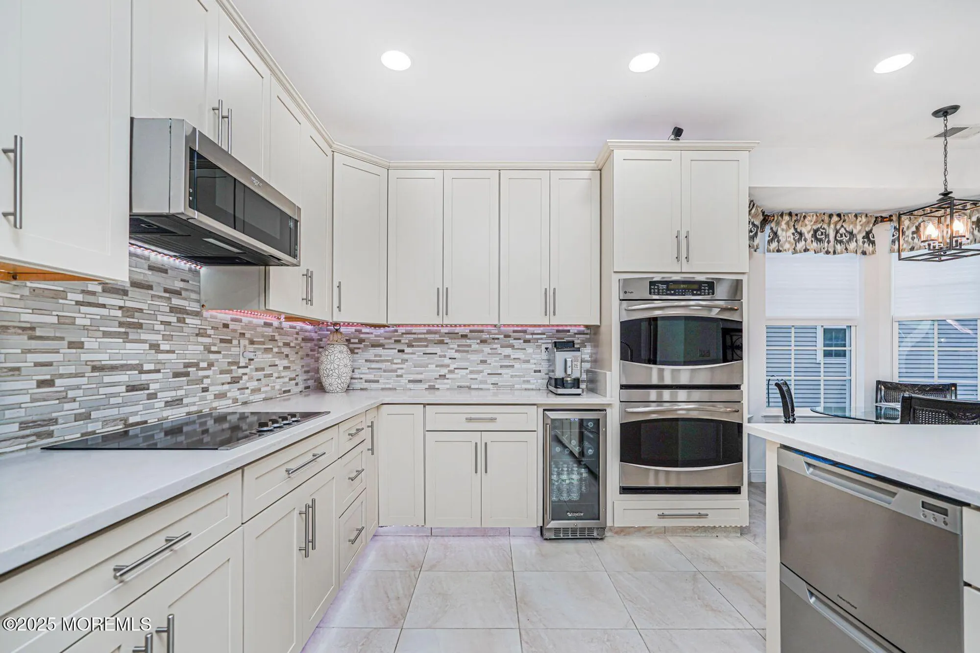 Property Slideshow image 10 of 41 | 165 huntington dr, Jackson, NJ, 08527