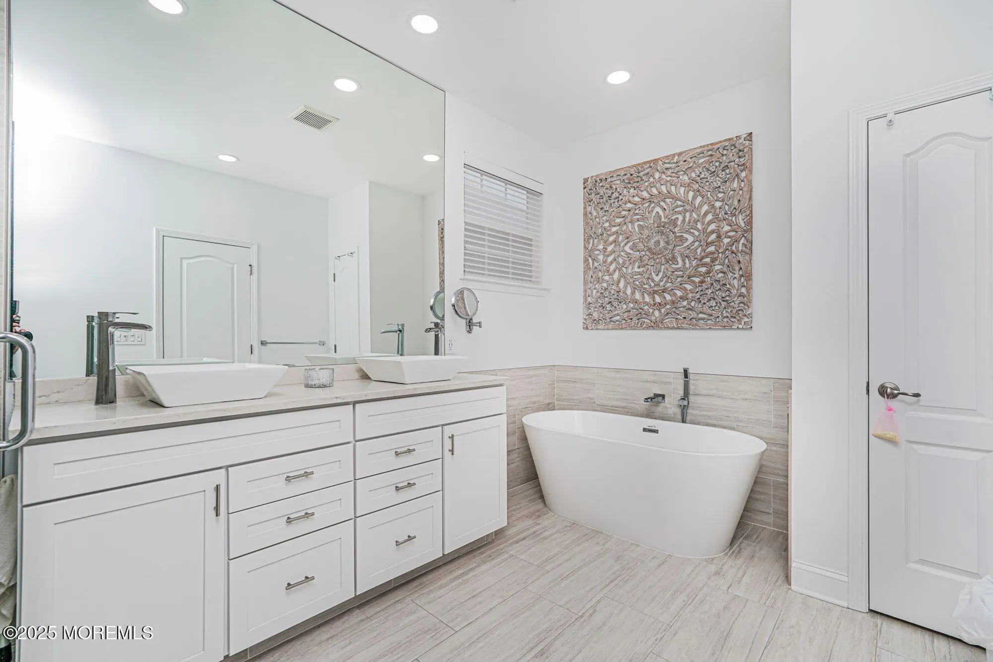 Property Slideshow image 18 of 41 | 165 huntington dr, Jackson, NJ, 08527