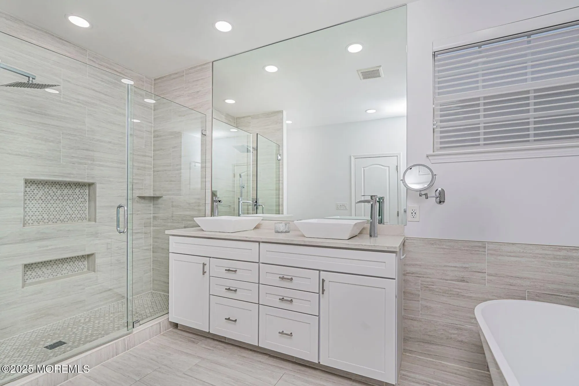 Property Slideshow image 20 of 41 | 165 huntington dr, Jackson, NJ, 08527