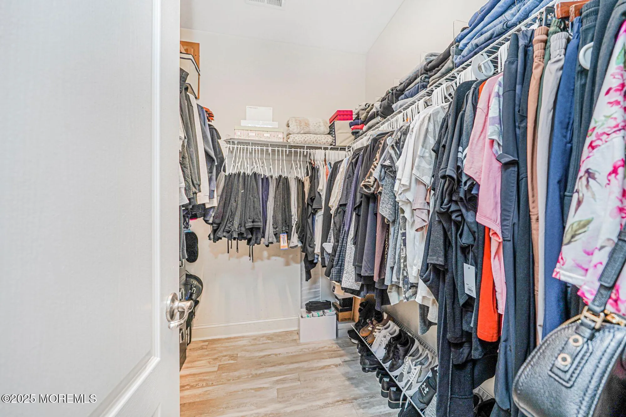 Property Slideshow image 21 of 41 | 165 huntington dr, Jackson, NJ, 08527