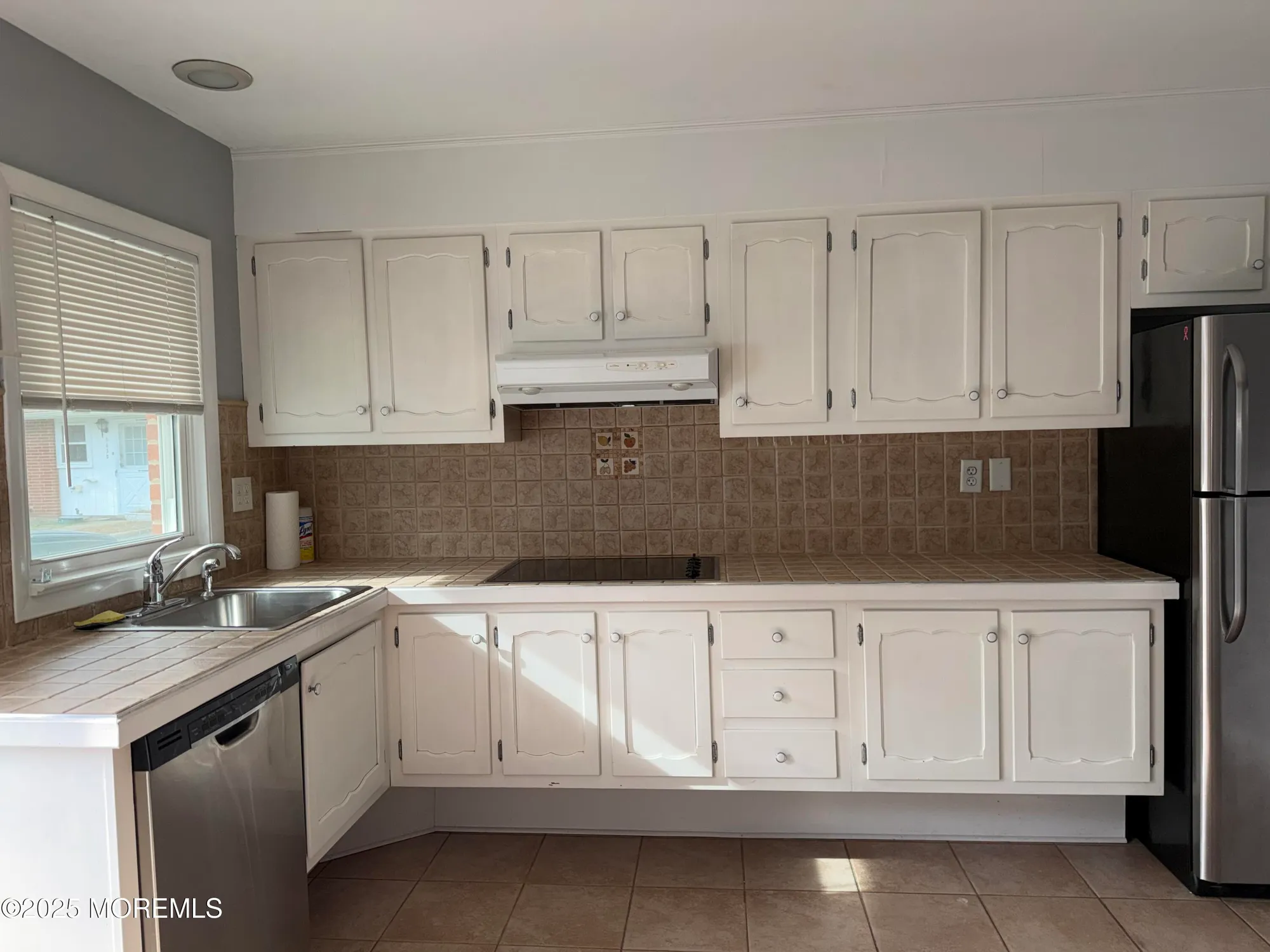 Property Slideshow image 5 of 19 | 664d plymouth dr, Lakewood, NJ, 08701