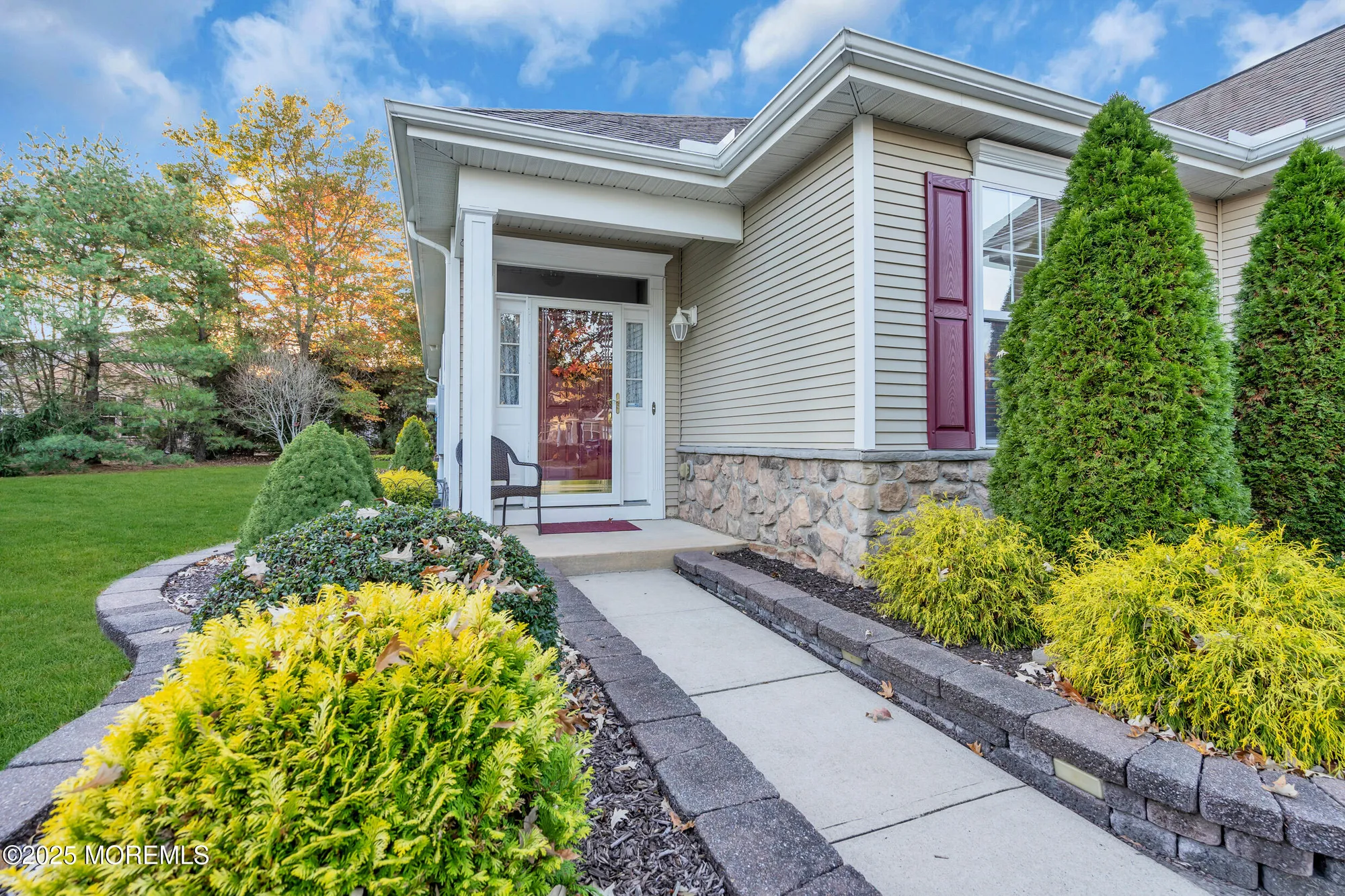 Property Slideshow image 3 of 54 | 19 windy reef ct, Barnegat, NJ, 08005