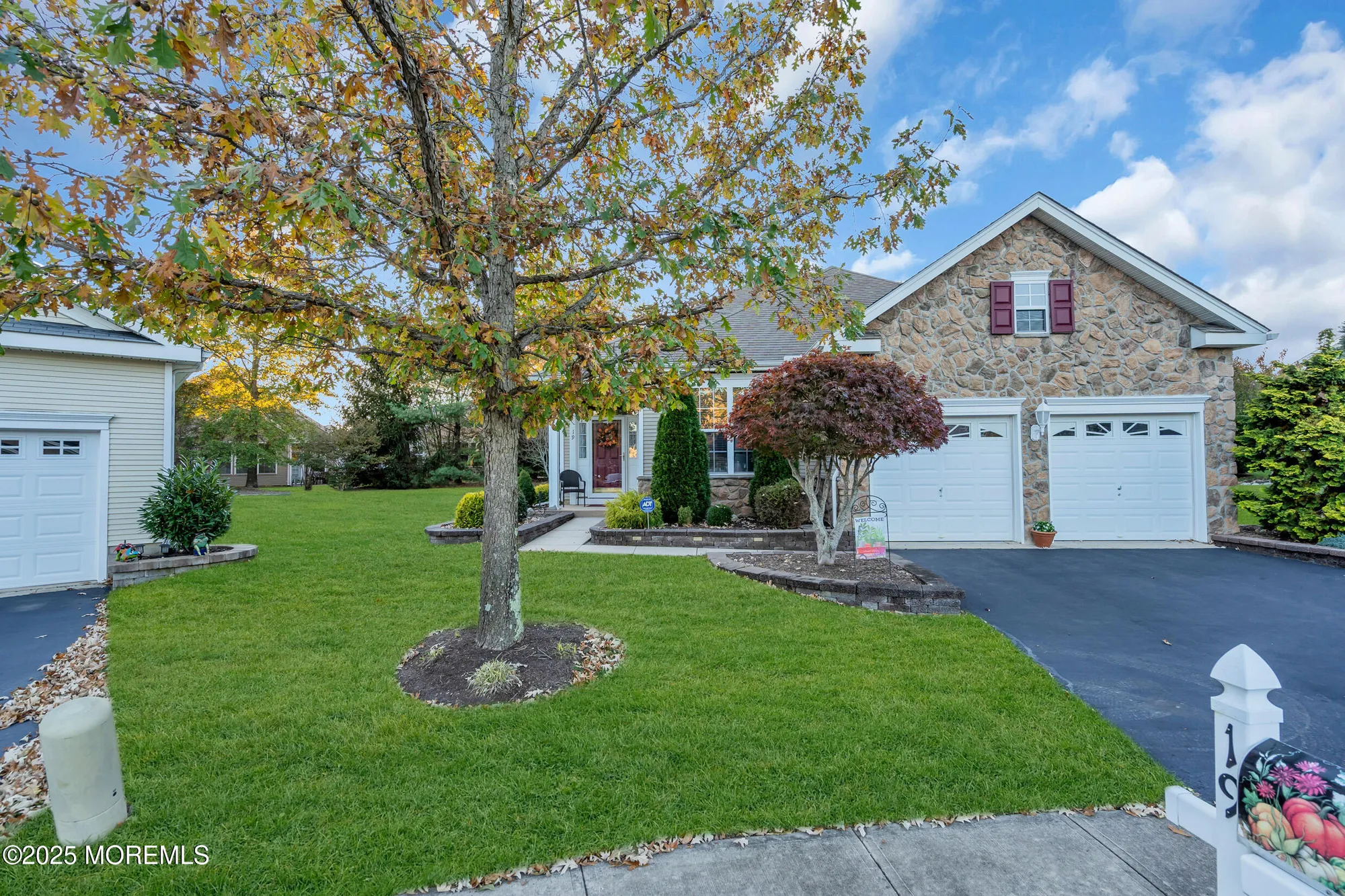 Property Slideshow image 34 of 54 | 19 windy reef ct, Barnegat, NJ, 08005