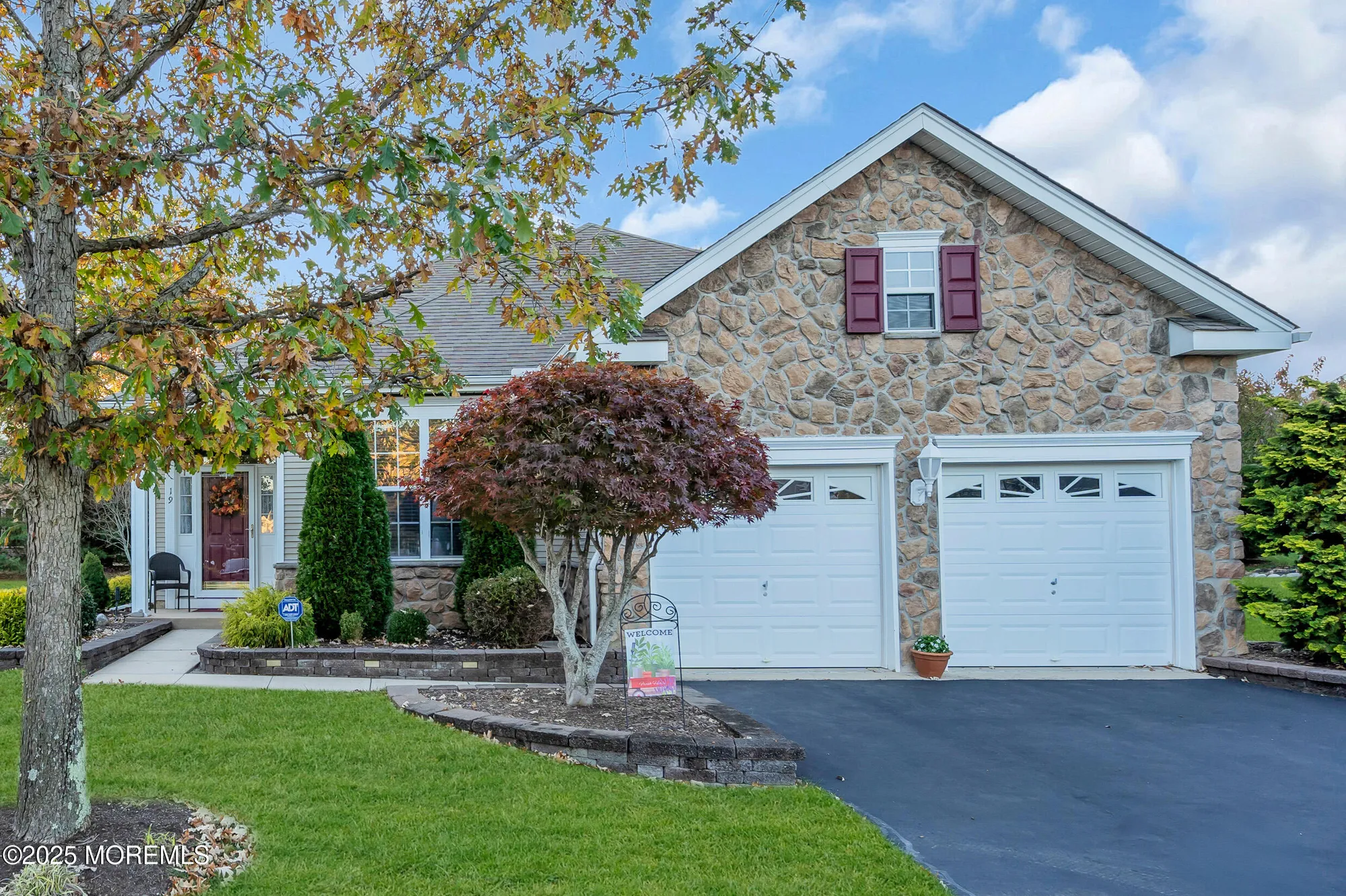 Property Slideshow image 2 of 54 | 19 windy reef ct, Barnegat, NJ, 08005