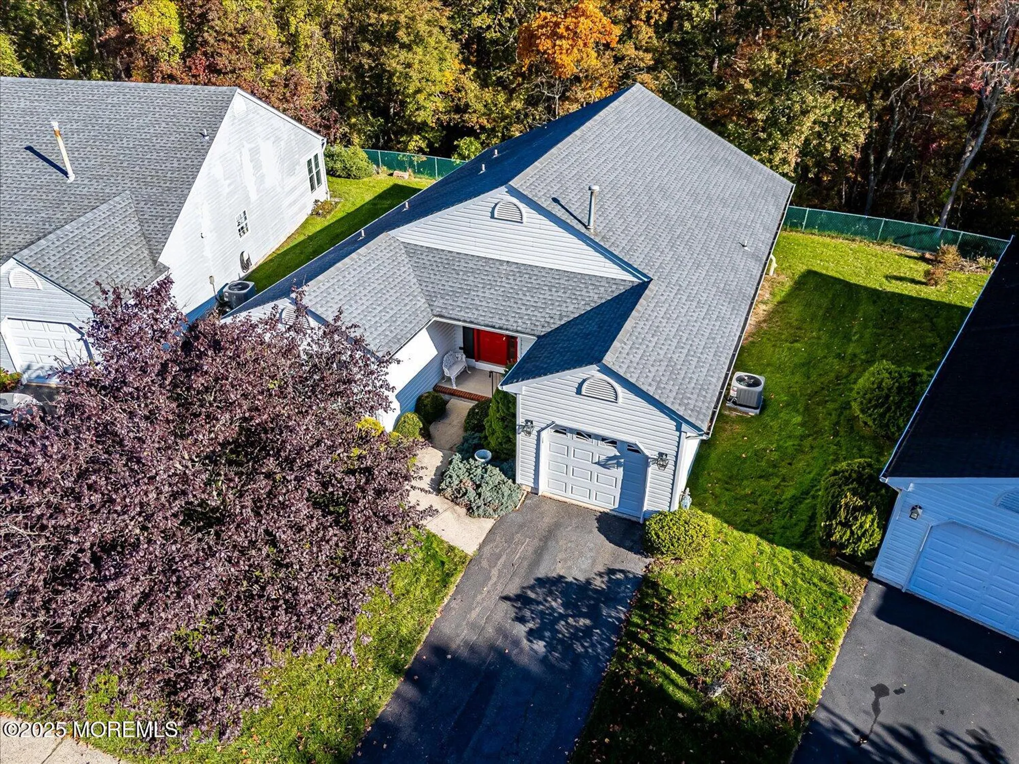 Property Slideshow image 4 of 47 | 36 sleepy hollow dr, Brick, NJ, 08724