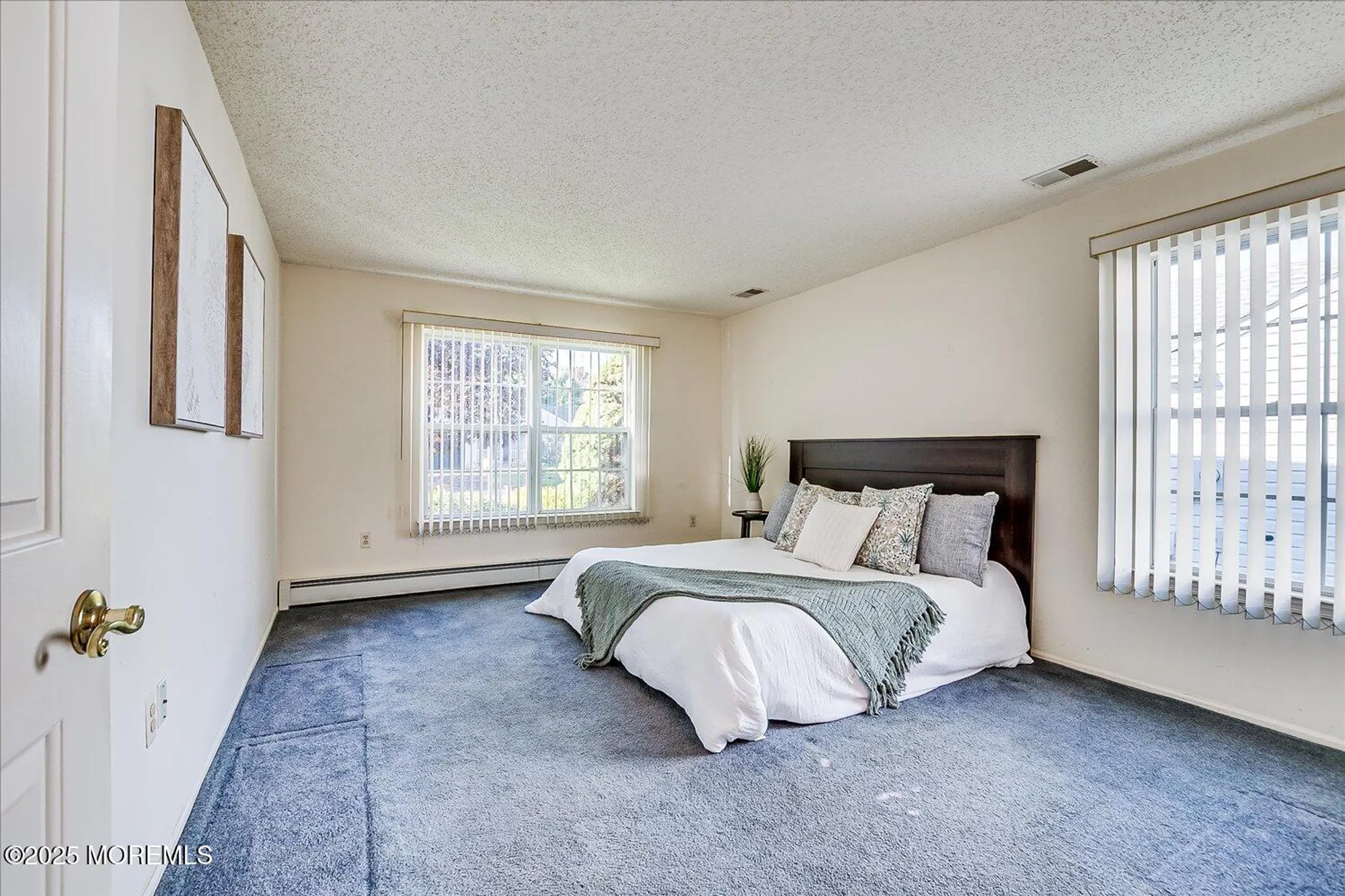 Property Slideshow image 23 of 47 | 36 sleepy hollow dr, Brick, NJ, 08724