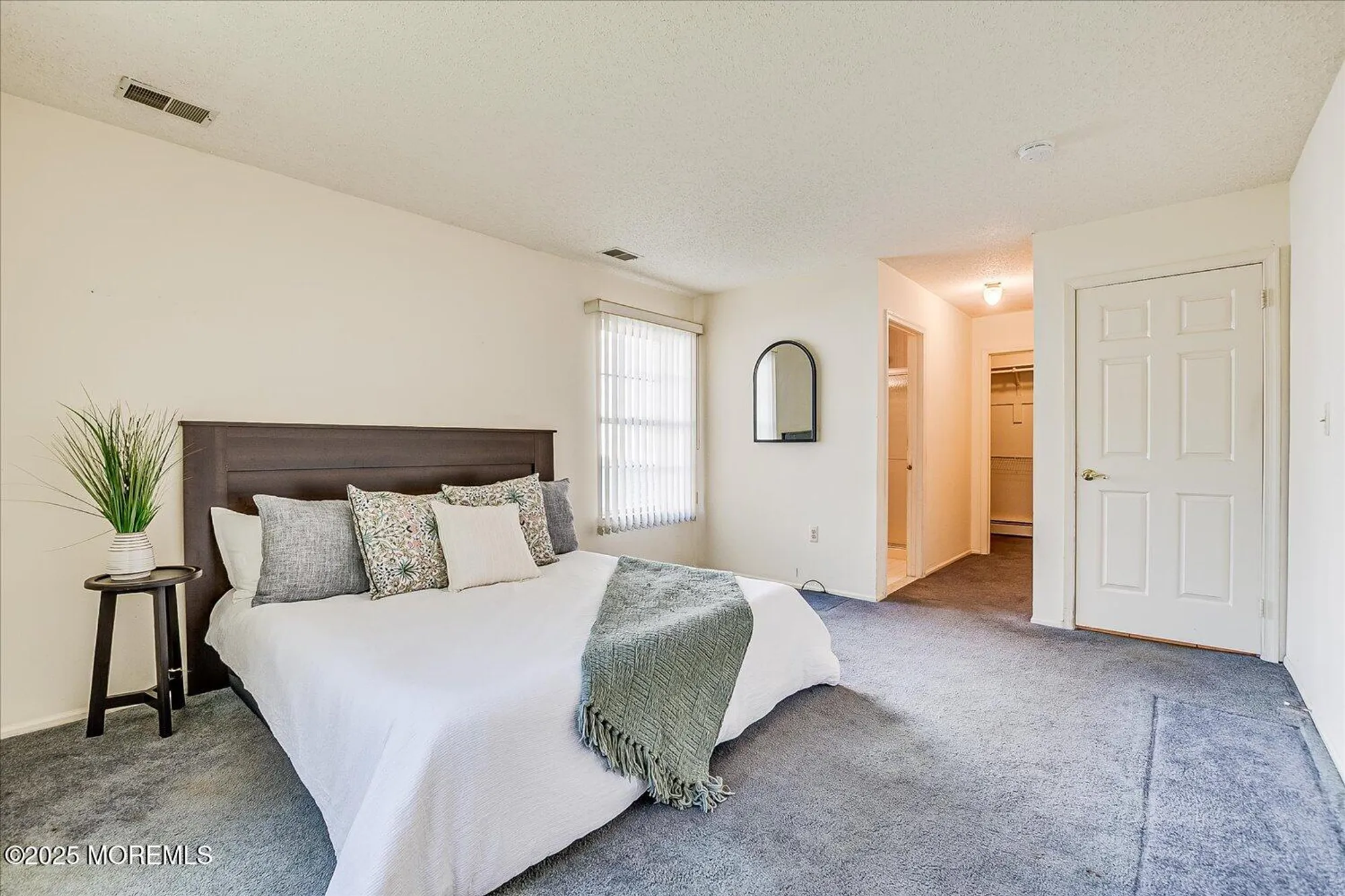 Property Slideshow image 24 of 47 | 36 sleepy hollow dr, Brick, NJ, 08724