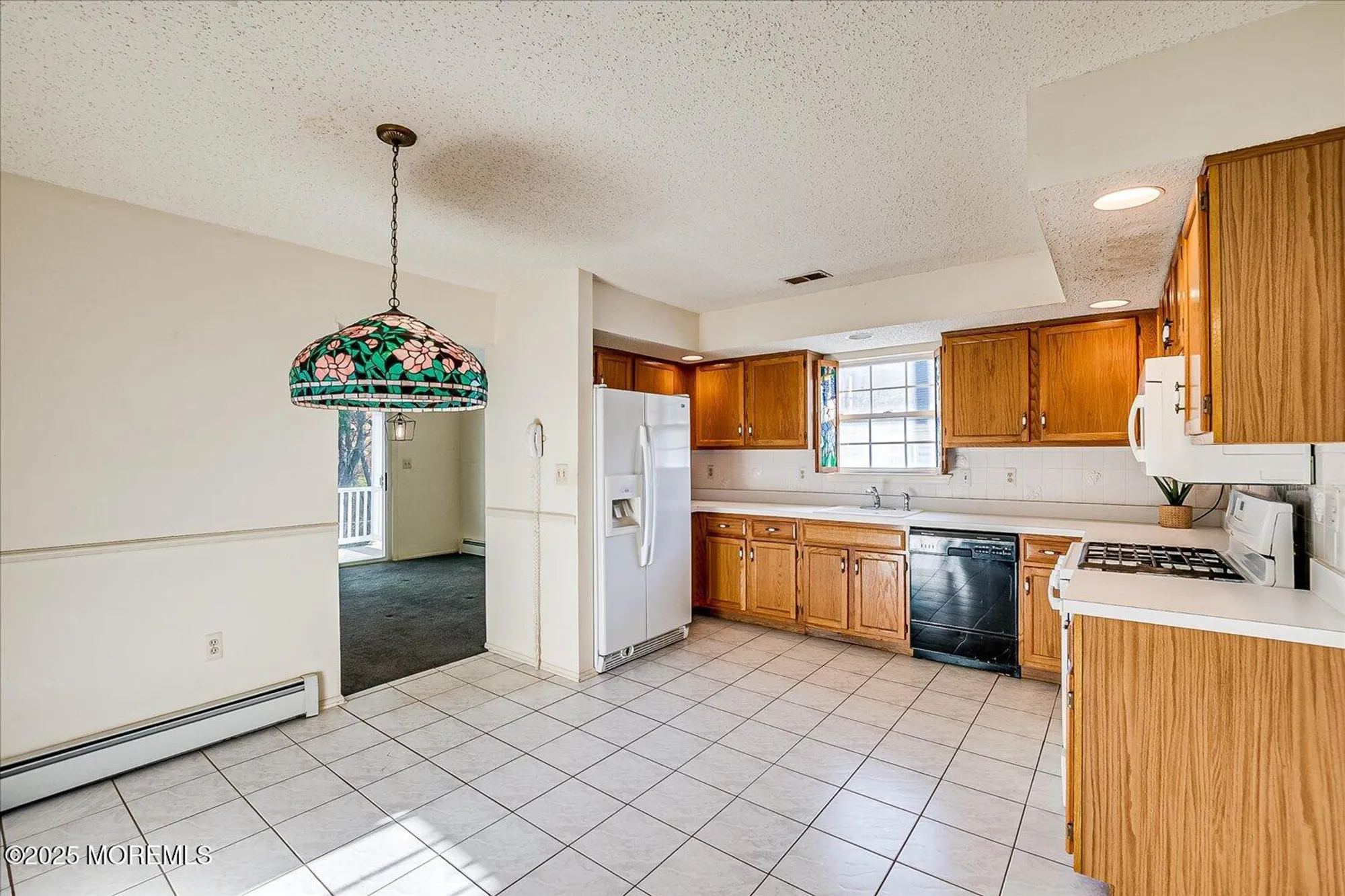 Property Slideshow image 19 of 47 | 36 sleepy hollow dr, Brick, NJ, 08724