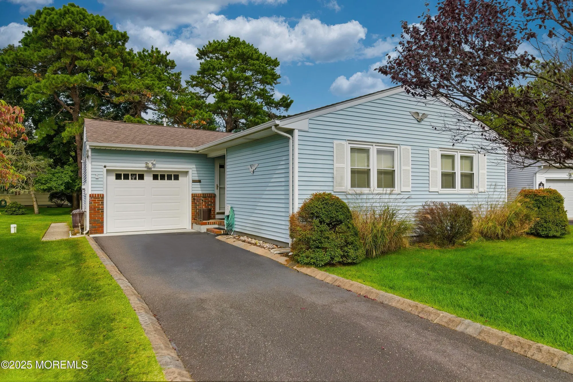 Property Slideshow image 24 of 42 | 1 york ct, Toms River, NJ, 08757