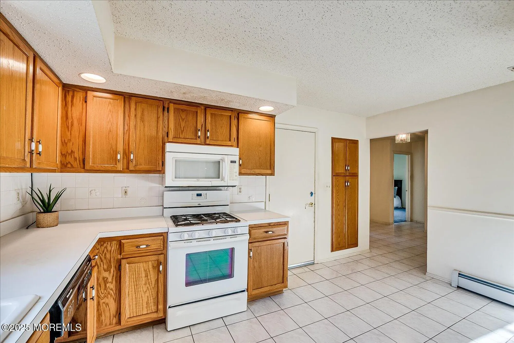 Property Slideshow image 22 of 47 | 36 sleepy hollow dr, Brick, NJ, 08724