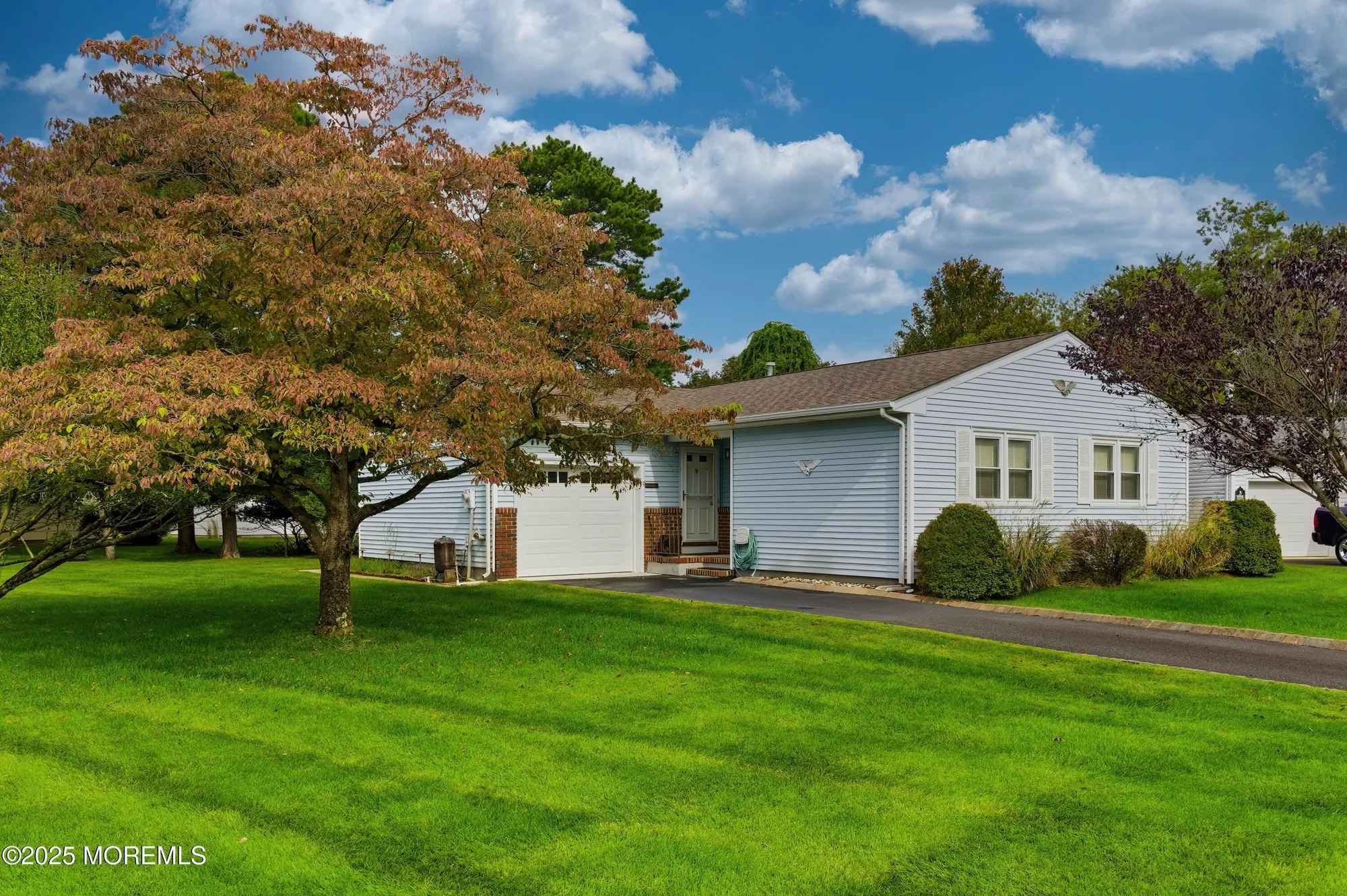 Property Slideshow image 25 of 42 | 1 york ct, Toms River, NJ, 08757