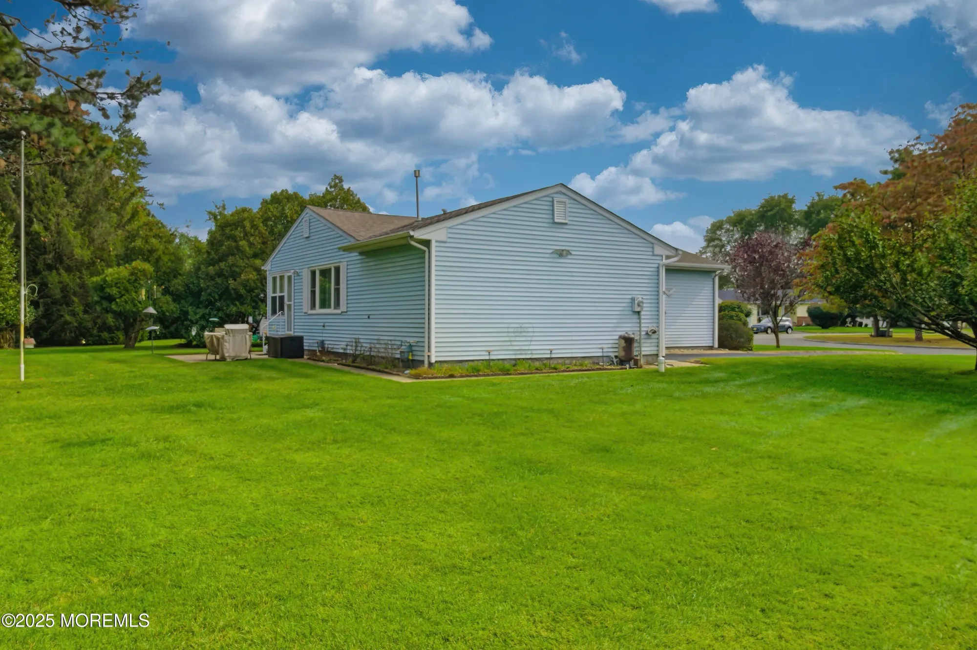 Property Slideshow image 26 of 42 | 1 york ct, Toms River, NJ, 08757