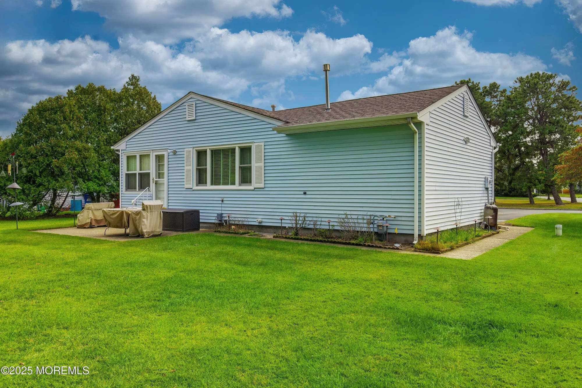 Property Slideshow image 27 of 42 | 1 york ct, Toms River, NJ, 08757