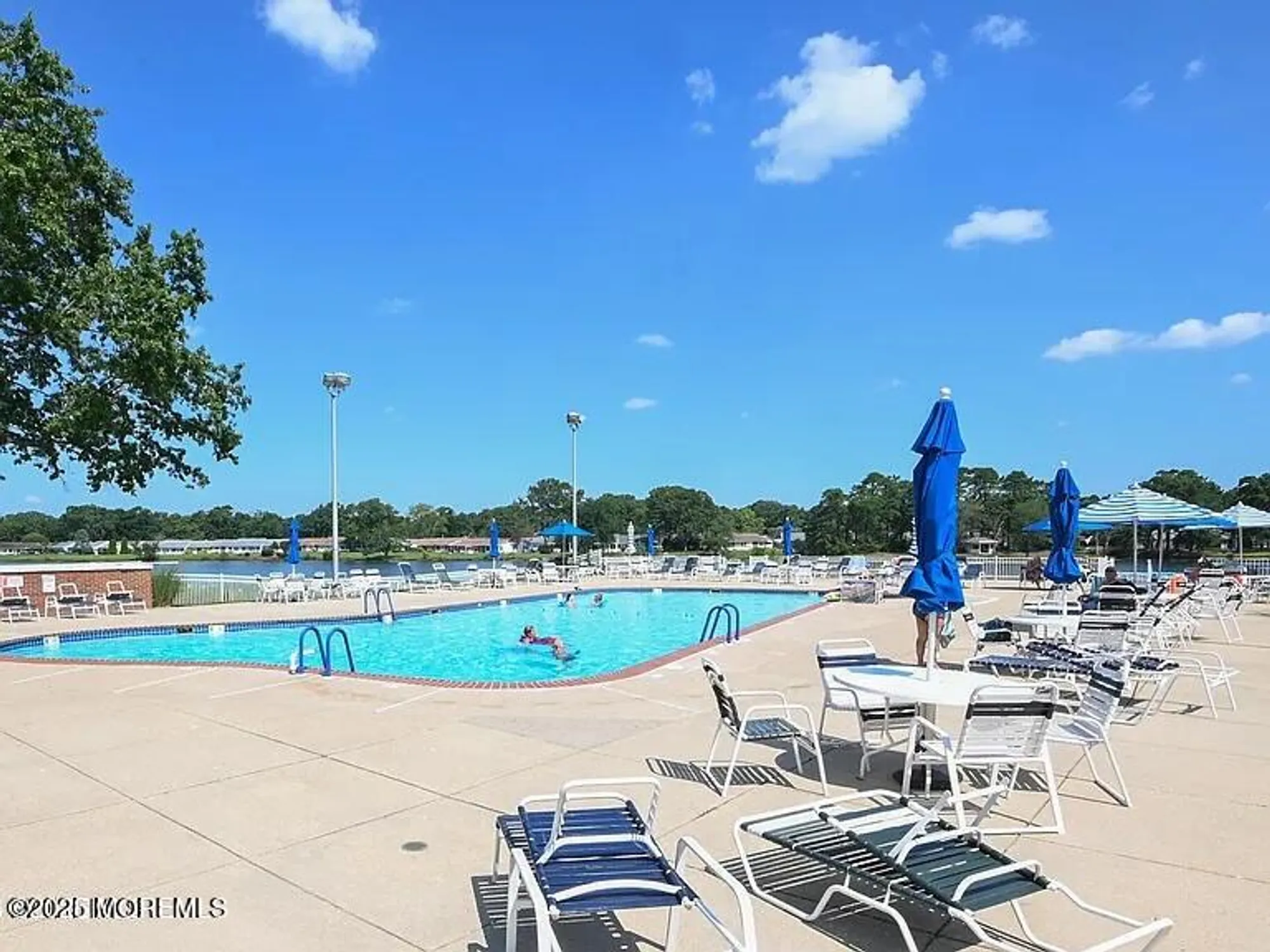 Property Slideshow image 17 of 19 | 664d plymouth dr, Lakewood, NJ, 08701