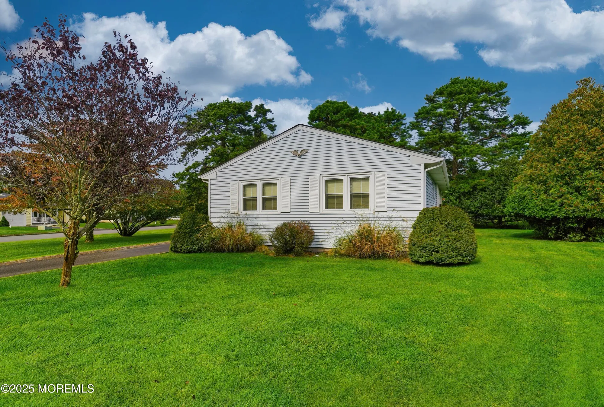 Property Slideshow image 31 of 42 | 1 york ct, Toms River, NJ, 08757