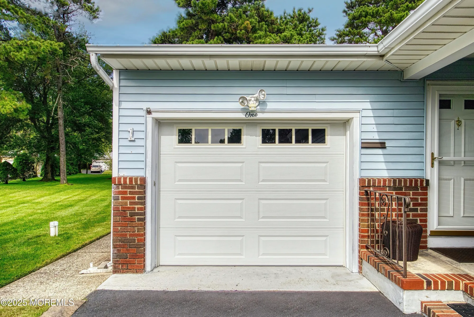 Property Slideshow image 32 of 42 | 1 york ct, Toms River, NJ, 08757