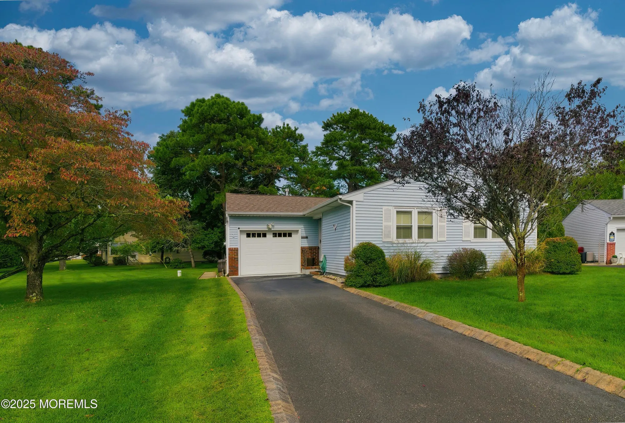 Property Slideshow image 1 of 42 | 1 york ct, Toms River, NJ, 08757