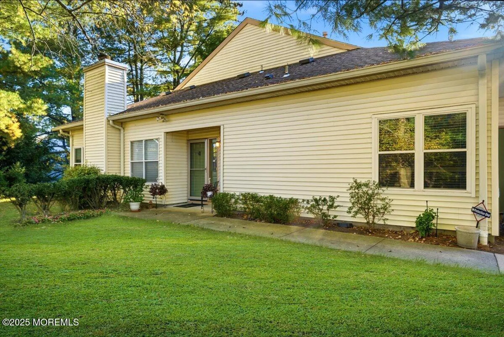 Property Slideshow image 2 of 39 | 351 sunshine ct, Englishtown, NJ, 07726