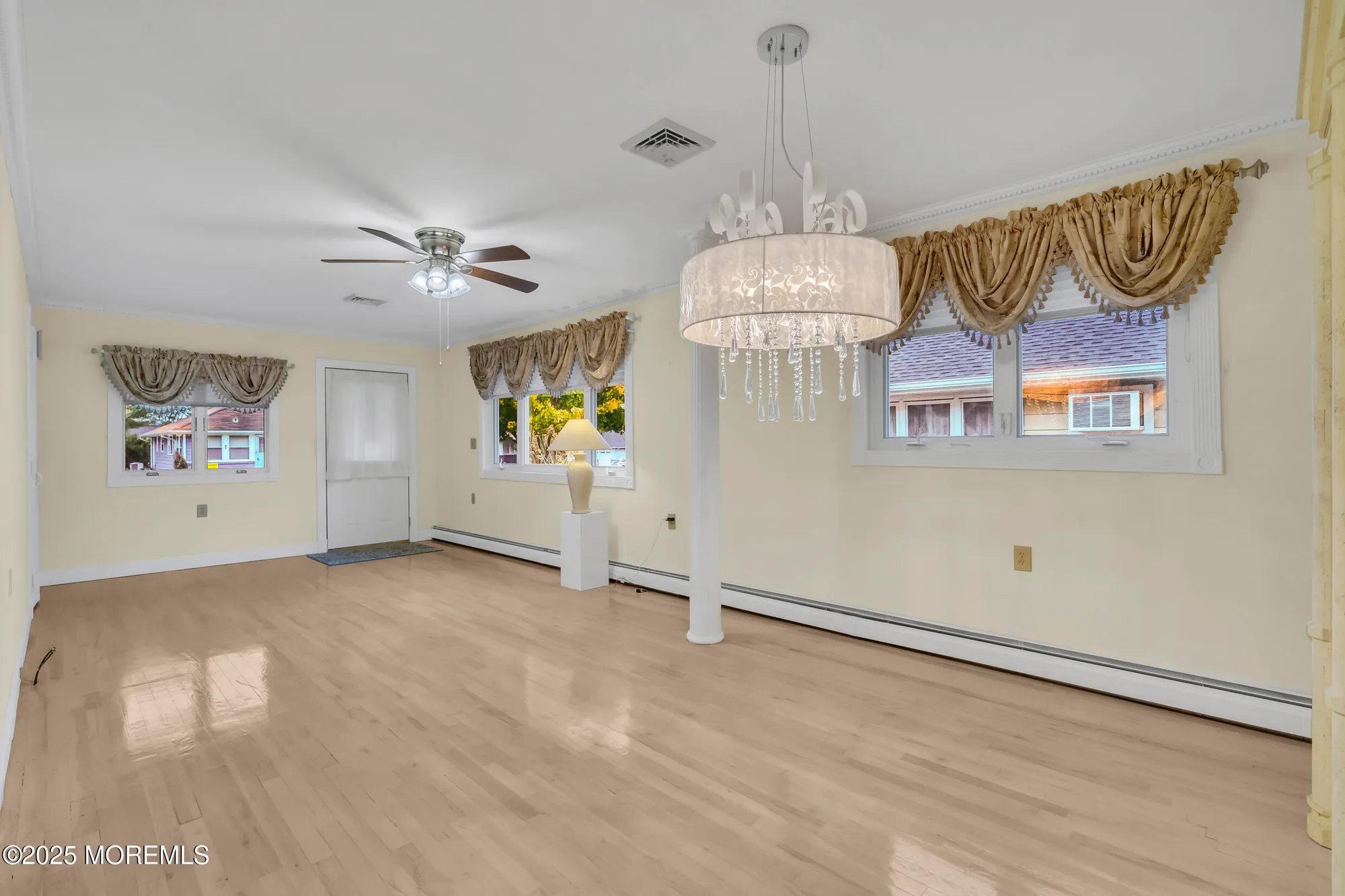 Property Slideshow image 8 of 32 | 2021 mount carmel blvd, Toms River, NJ, 08753