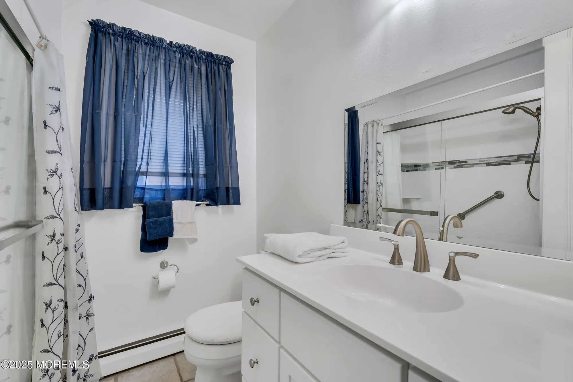 Property Slideshow image 21 of 32 | 2021 mount carmel blvd, Toms River, NJ, 08753