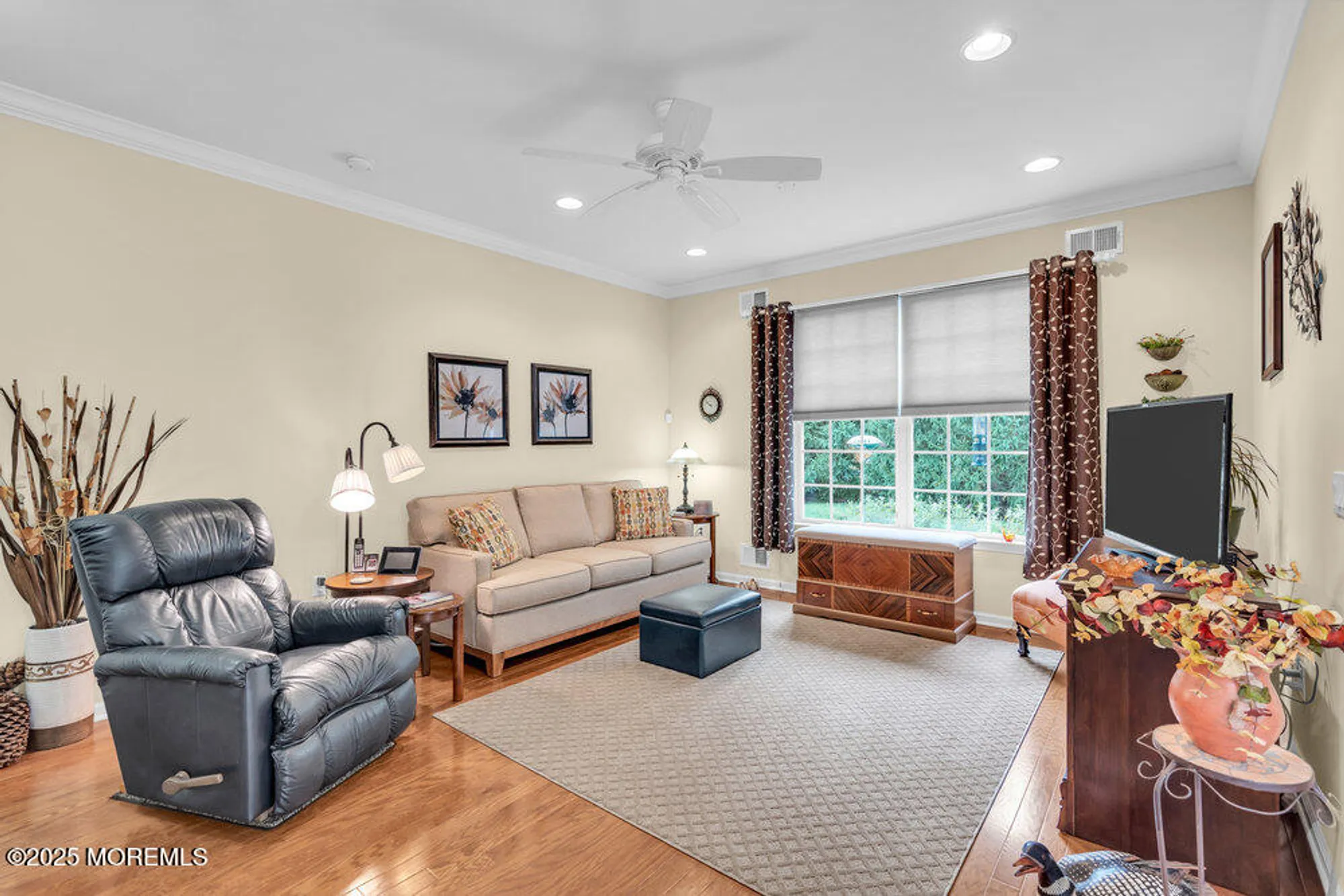 Property Slideshow image 18 of 27 | 55 winkle ct, Manchester, NJ, 08759