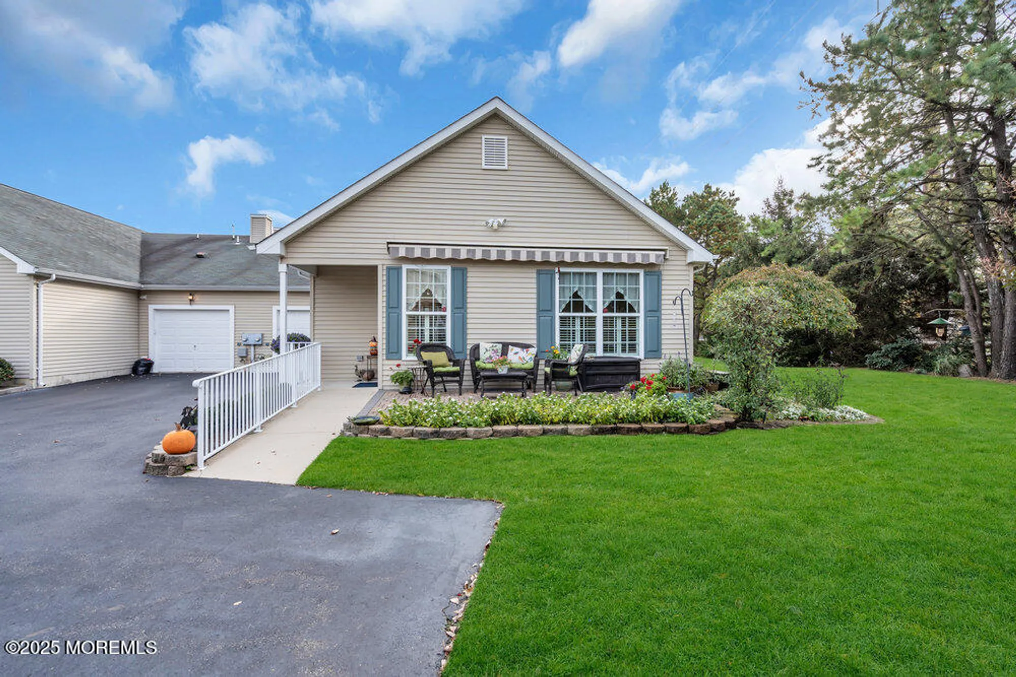 Property Slideshow image 4 of 27 | 55 winkle ct, Manchester, NJ, 08759