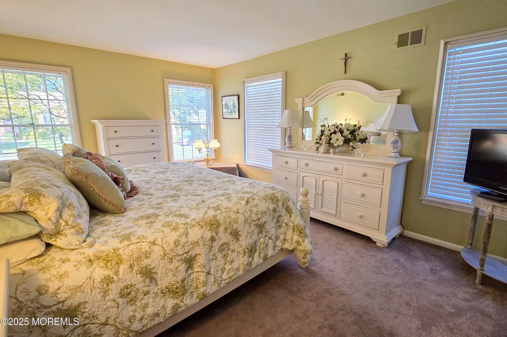 Property Slideshow image 23 of 44 | 1392 gleniffer hill rd, Toms River, NJ, 08755