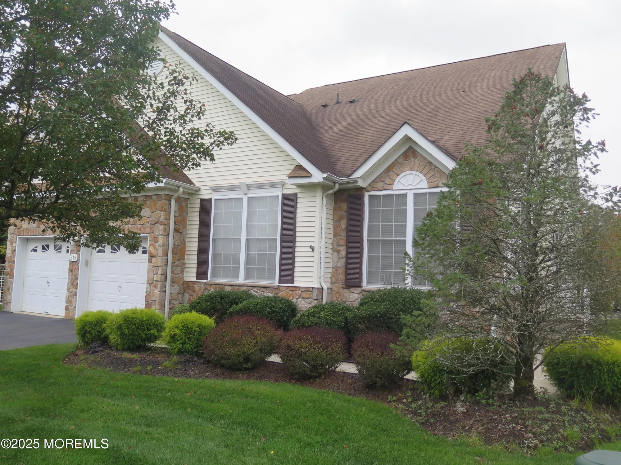 Property Slideshow image 43 of 44 | 219 everton blvd, Marlboro, NJ, 07746