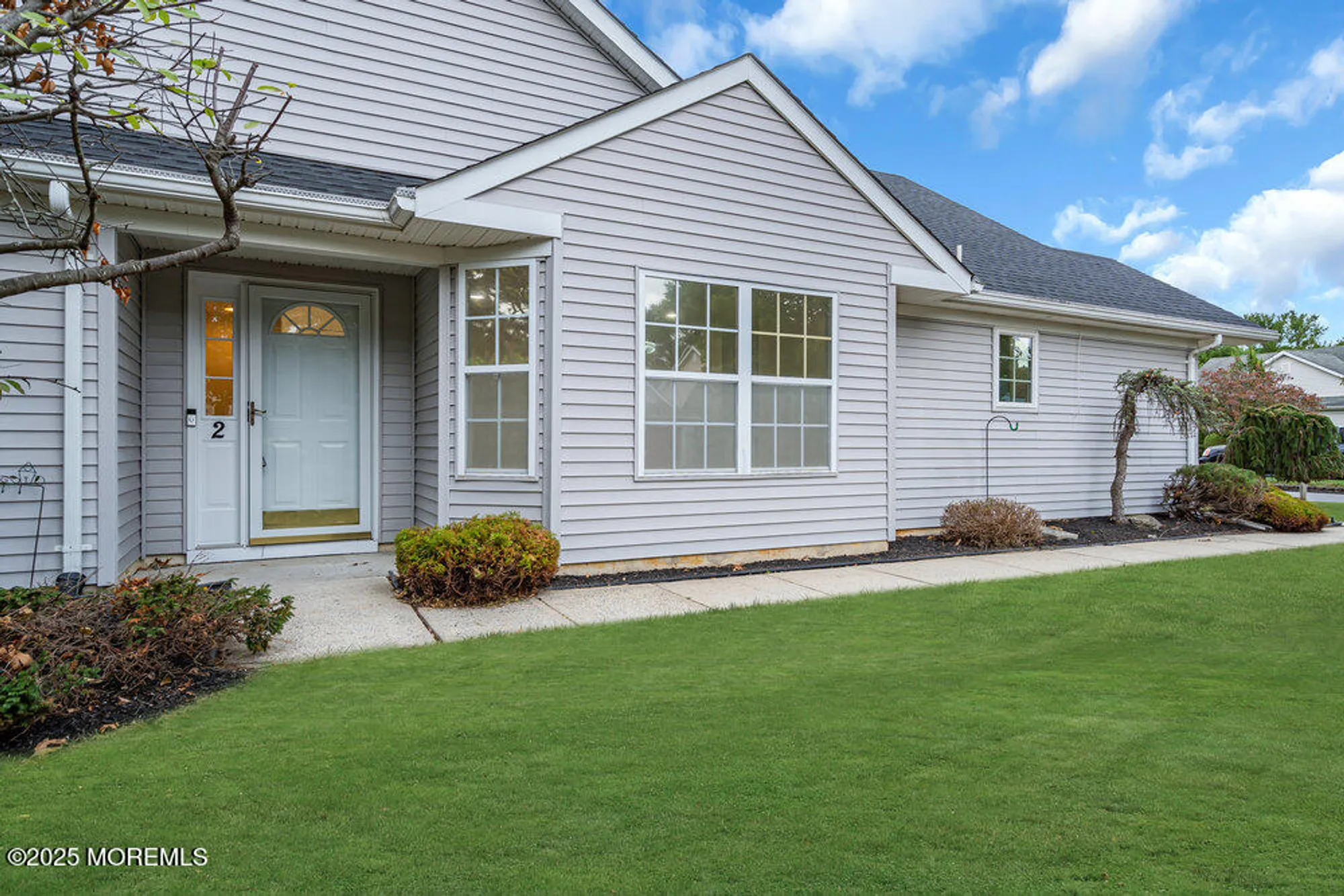 Property Slideshow image 7 of 40 | 2 schoolhouse ln, Lakewood, NJ, 08701