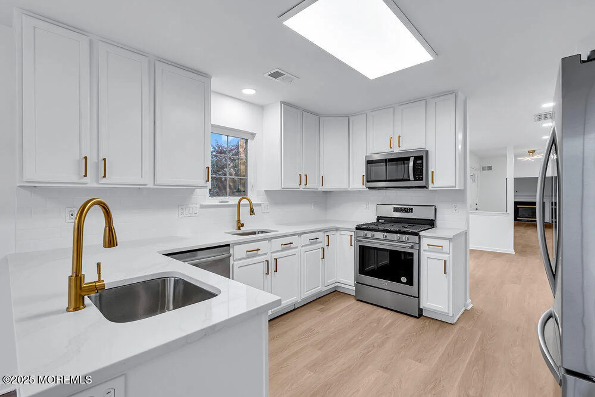 Property Slideshow image 15 of 40 | 2 schoolhouse ln, Lakewood, NJ, 08701