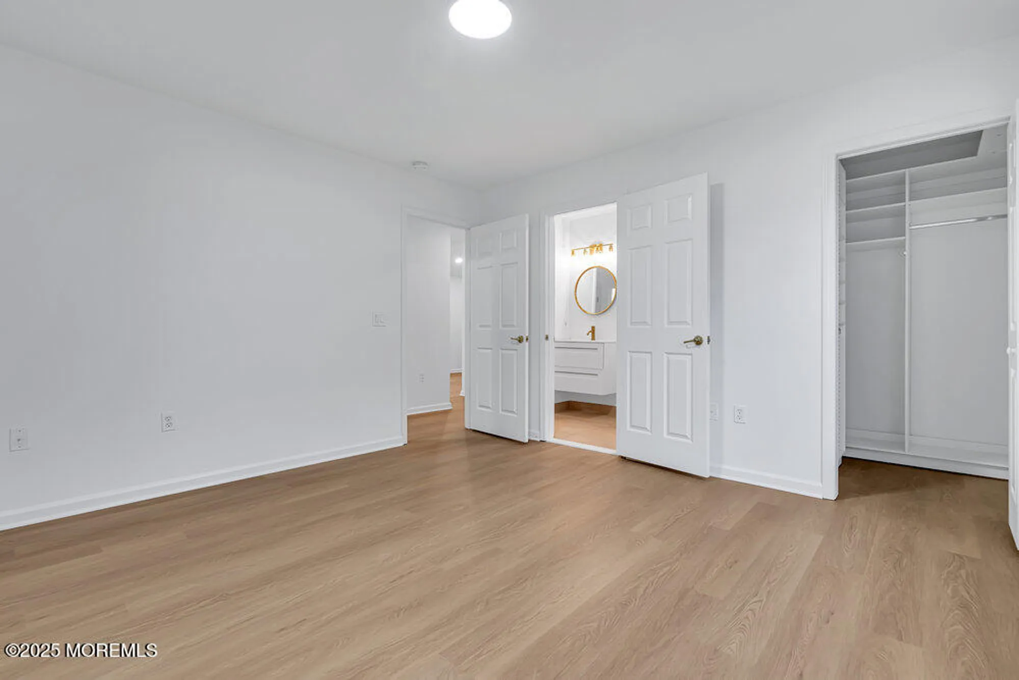 Property Slideshow image 28 of 40 | 2 schoolhouse ln, Lakewood, NJ, 08701