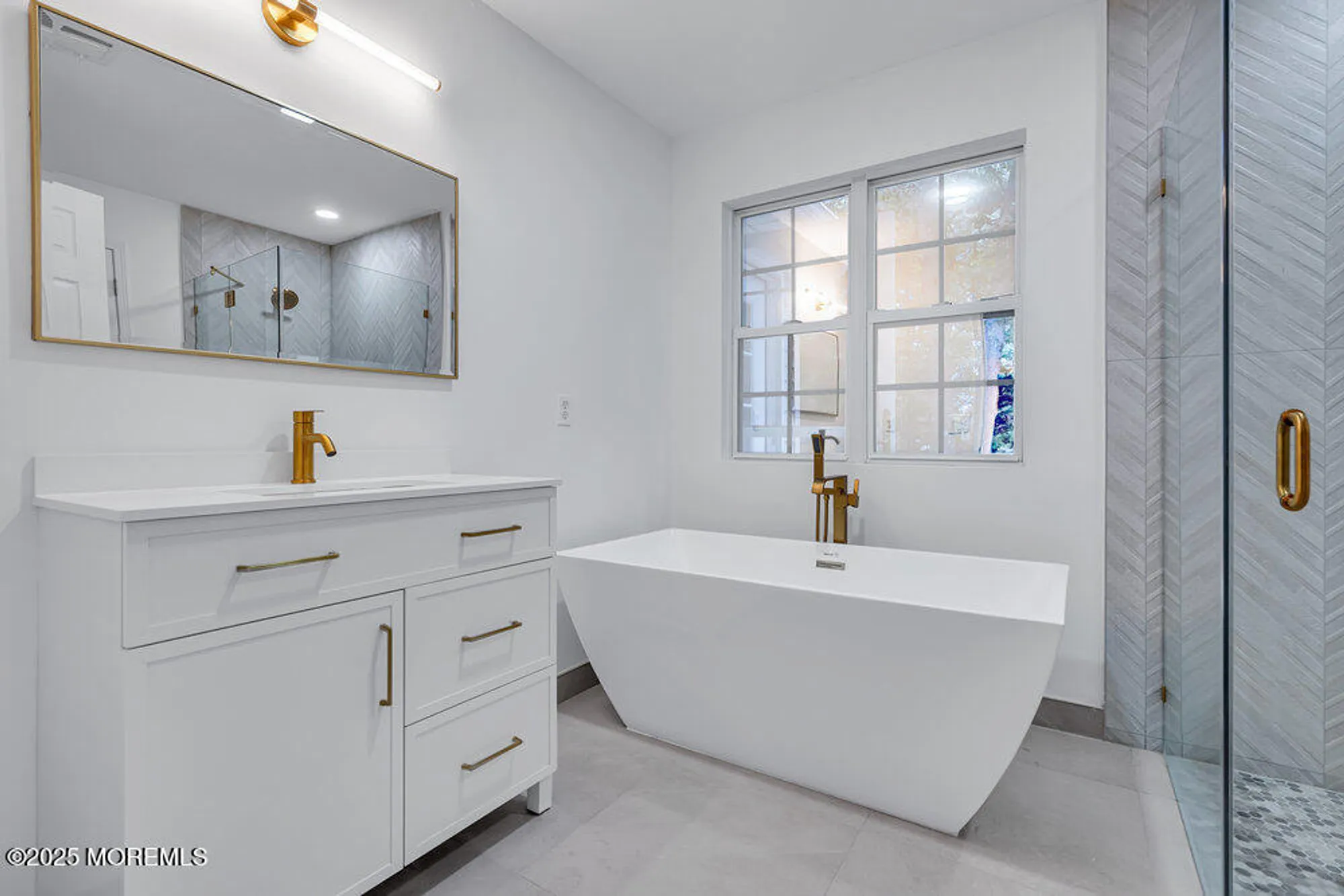 Property Slideshow image 34 of 40 | 2 schoolhouse ln, Lakewood, NJ, 08701