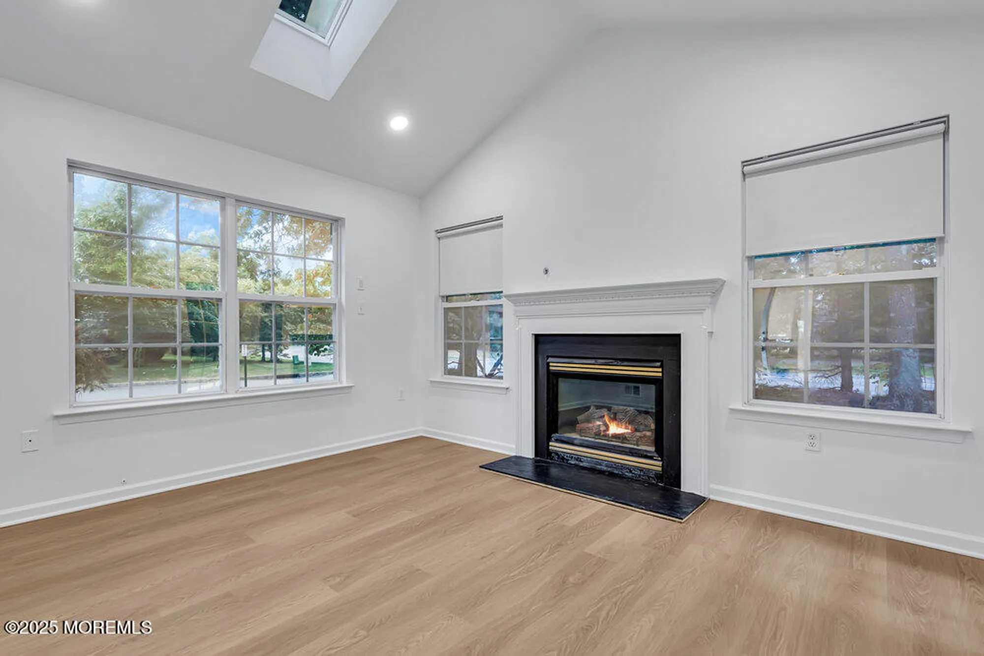 Property Slideshow image 21 of 40 | 2 schoolhouse ln, Lakewood, NJ, 08701