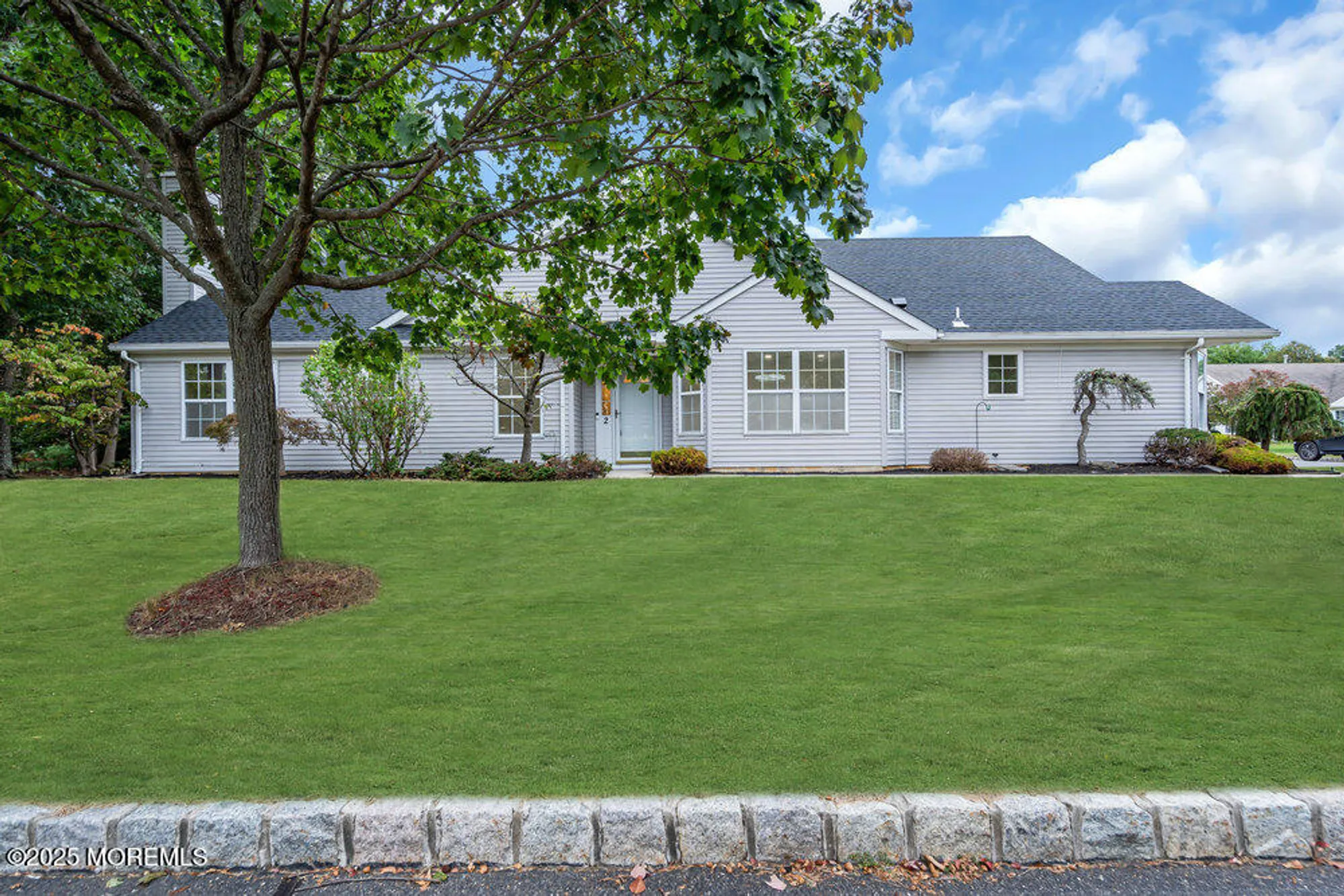 Property Slideshow image 37 of 40 | 2 schoolhouse ln, Lakewood, NJ, 08701