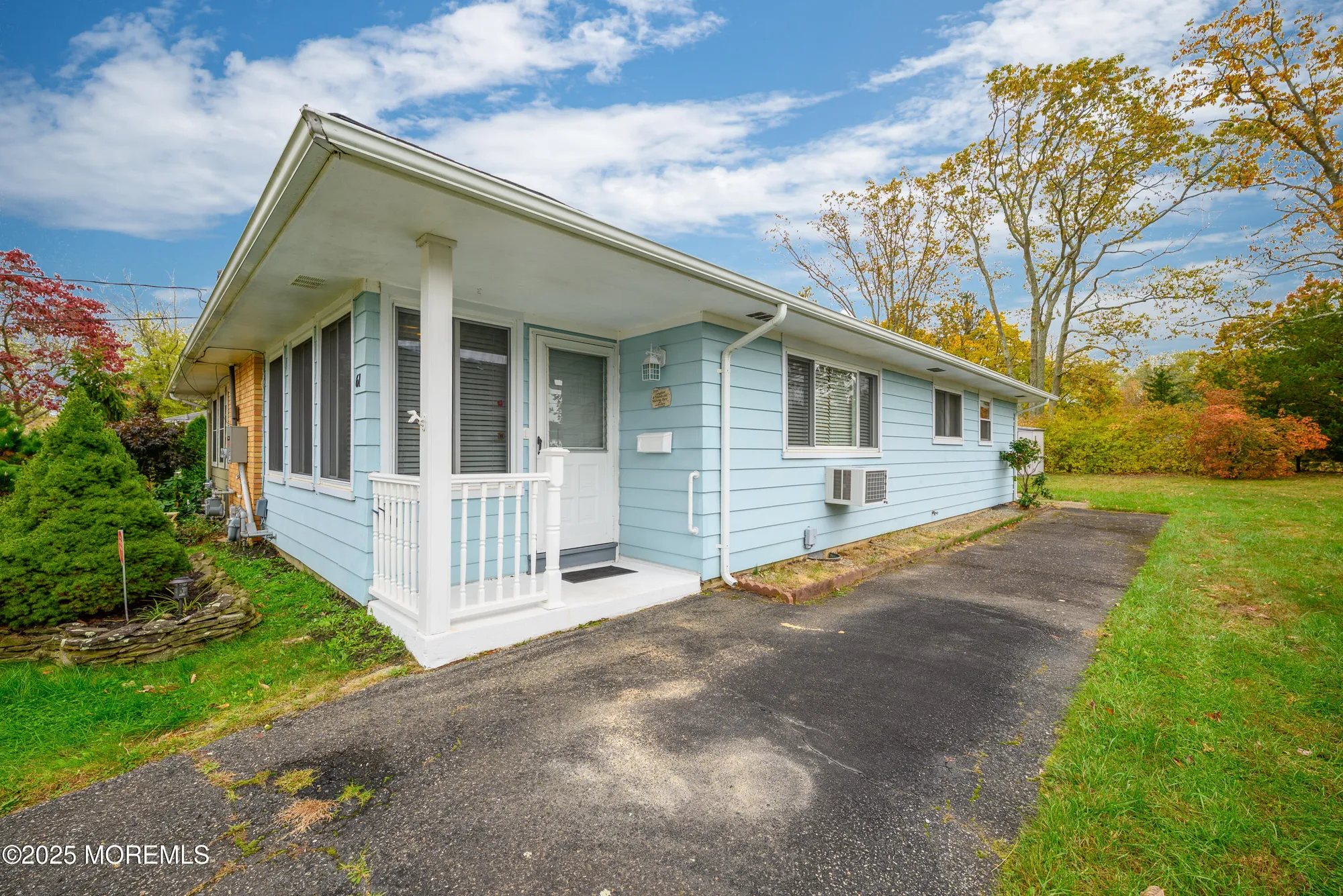 Property Slideshow image 2 of 34 | 61 parisian dr, Toms River, NJ, 08753