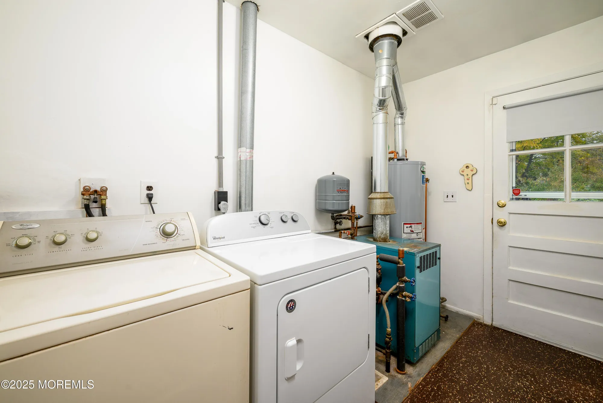 Property Slideshow image 29 of 34 | 61 parisian dr, Toms River, NJ, 08753