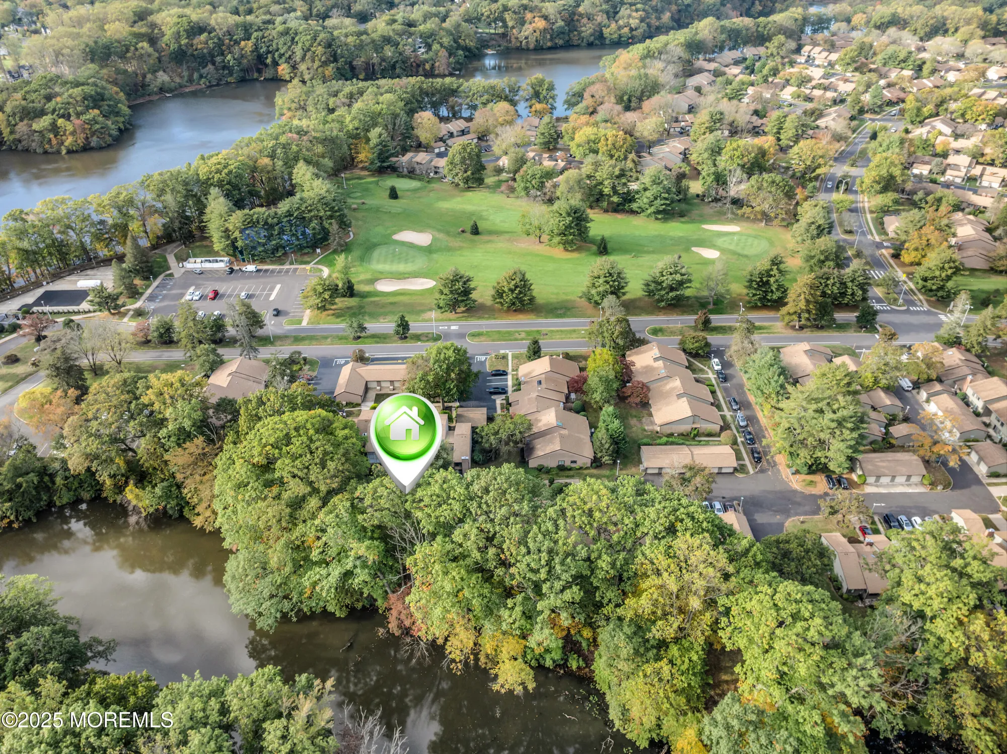 Property Slideshow image 22 of 23 | 33 auburn ct, Red Bank, NJ, 07701