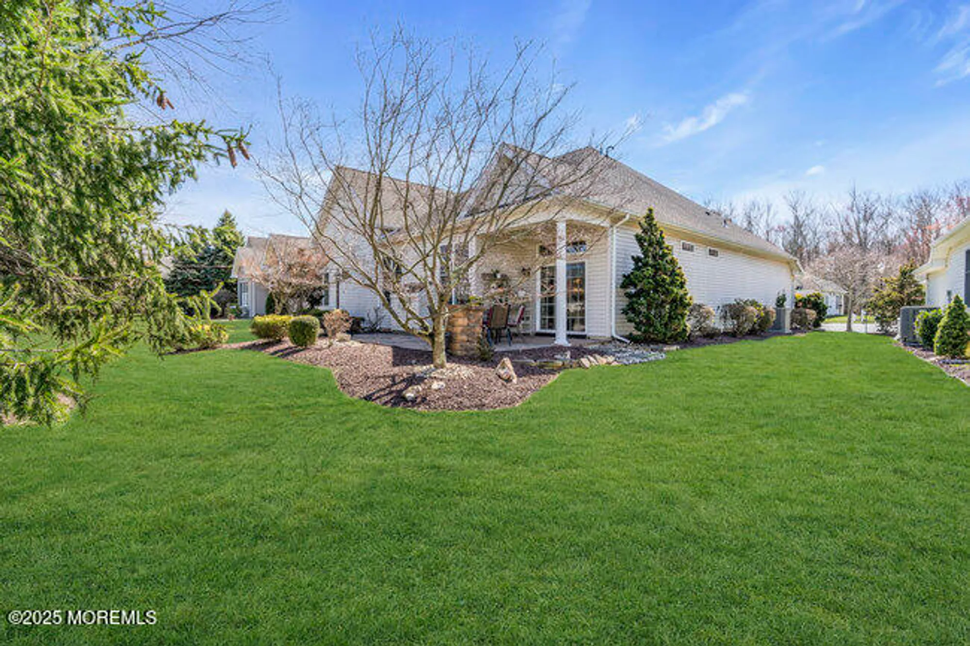 Property Slideshow image 32 of 47 | 6 northshire ct, Freehold, NJ, 07728