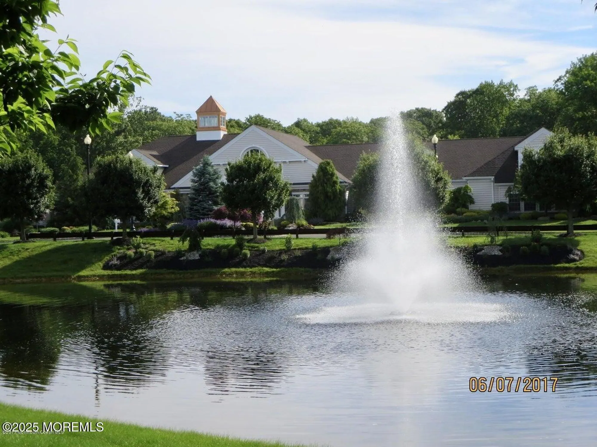 Property Slideshow image 33 of 47 | 6 northshire ct, Freehold, NJ, 07728