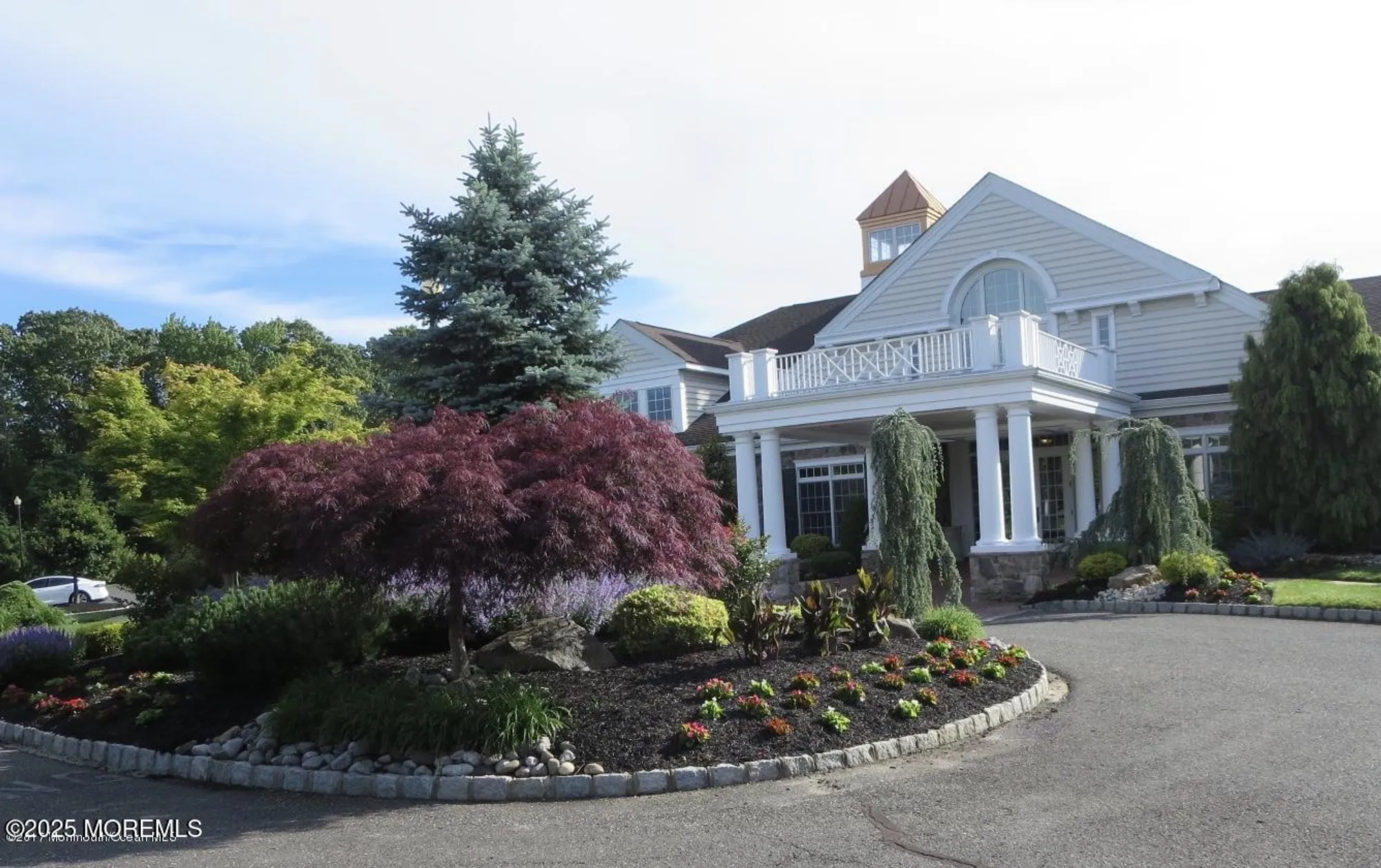 Property Slideshow image 34 of 47 | 6 northshire ct, Freehold, NJ, 07728