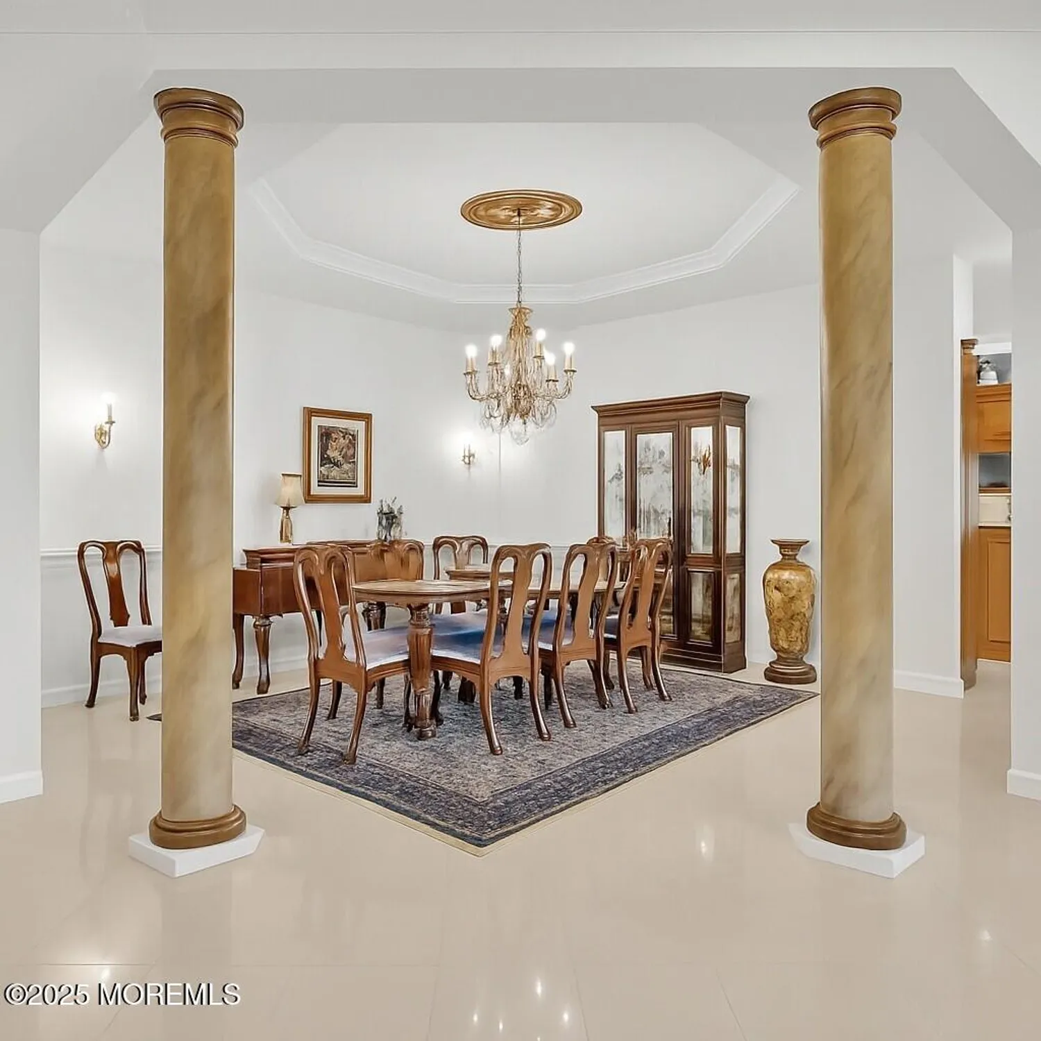 Property Slideshow image 11 of 47 | 6 northshire ct, Freehold, NJ, 07728