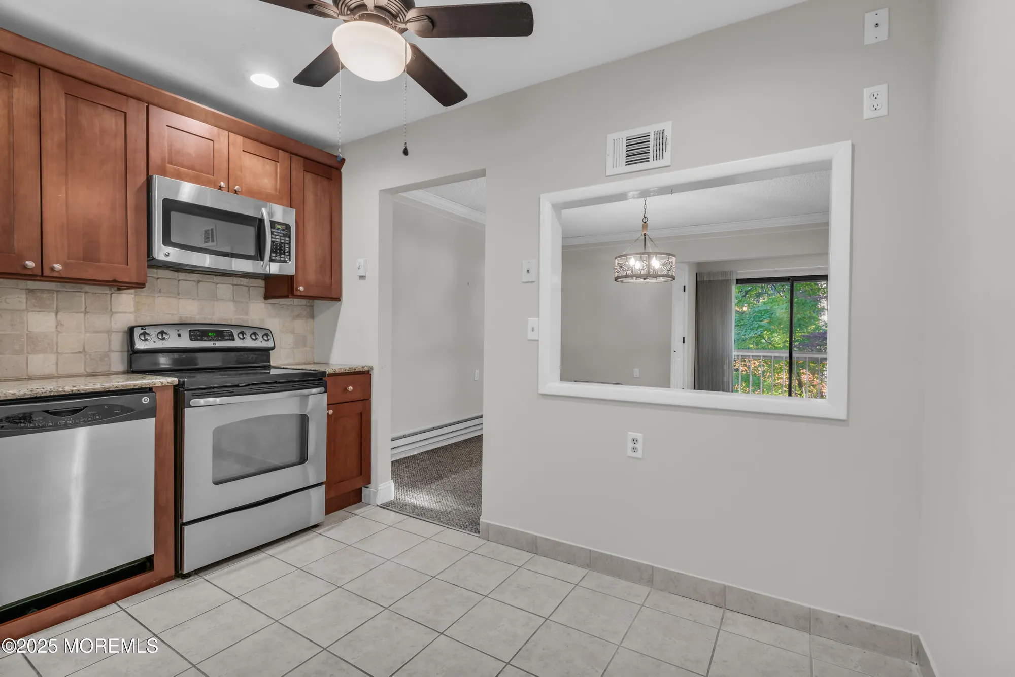 Property Slideshow image 4 of 23 | 33 auburn ct, Red Bank, NJ, 07701