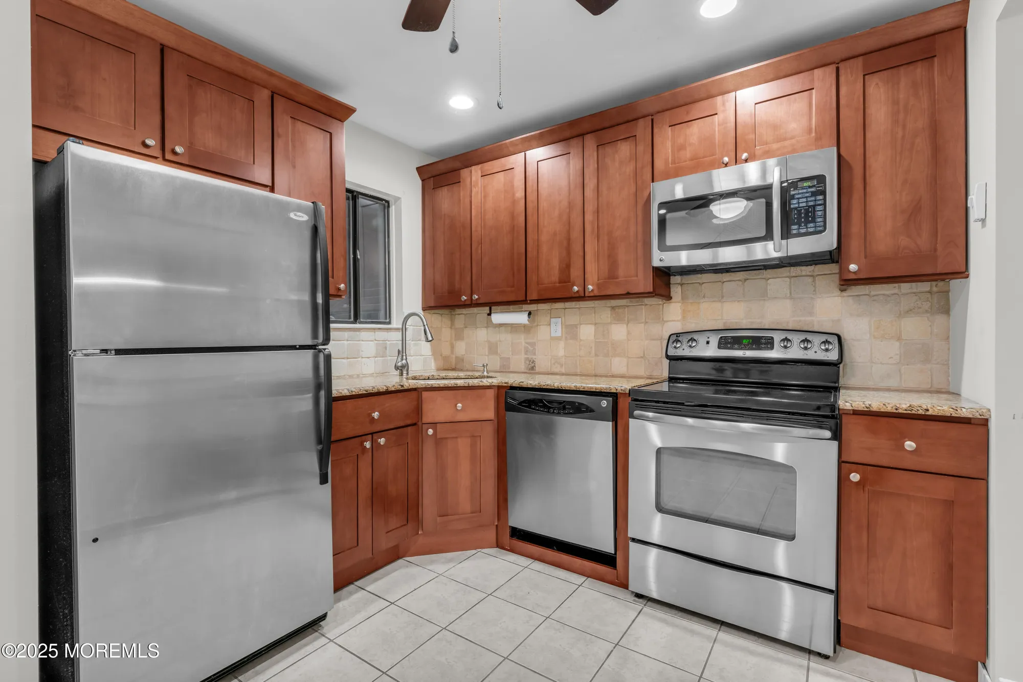 Property Slideshow image 5 of 23 | 33 auburn ct, Red Bank, NJ, 07701
