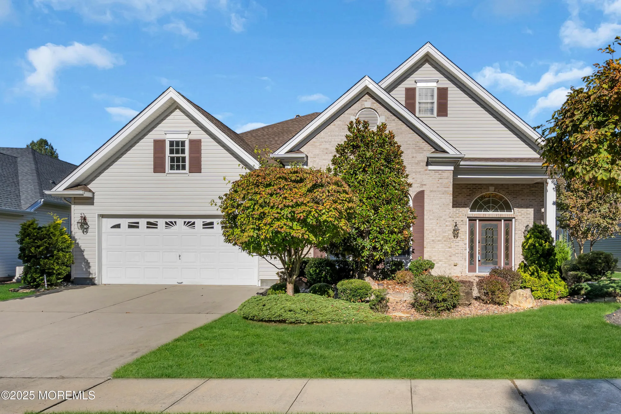 Property Slideshow image 1 of 47 | 6 northshire ct, Freehold, NJ, 07728