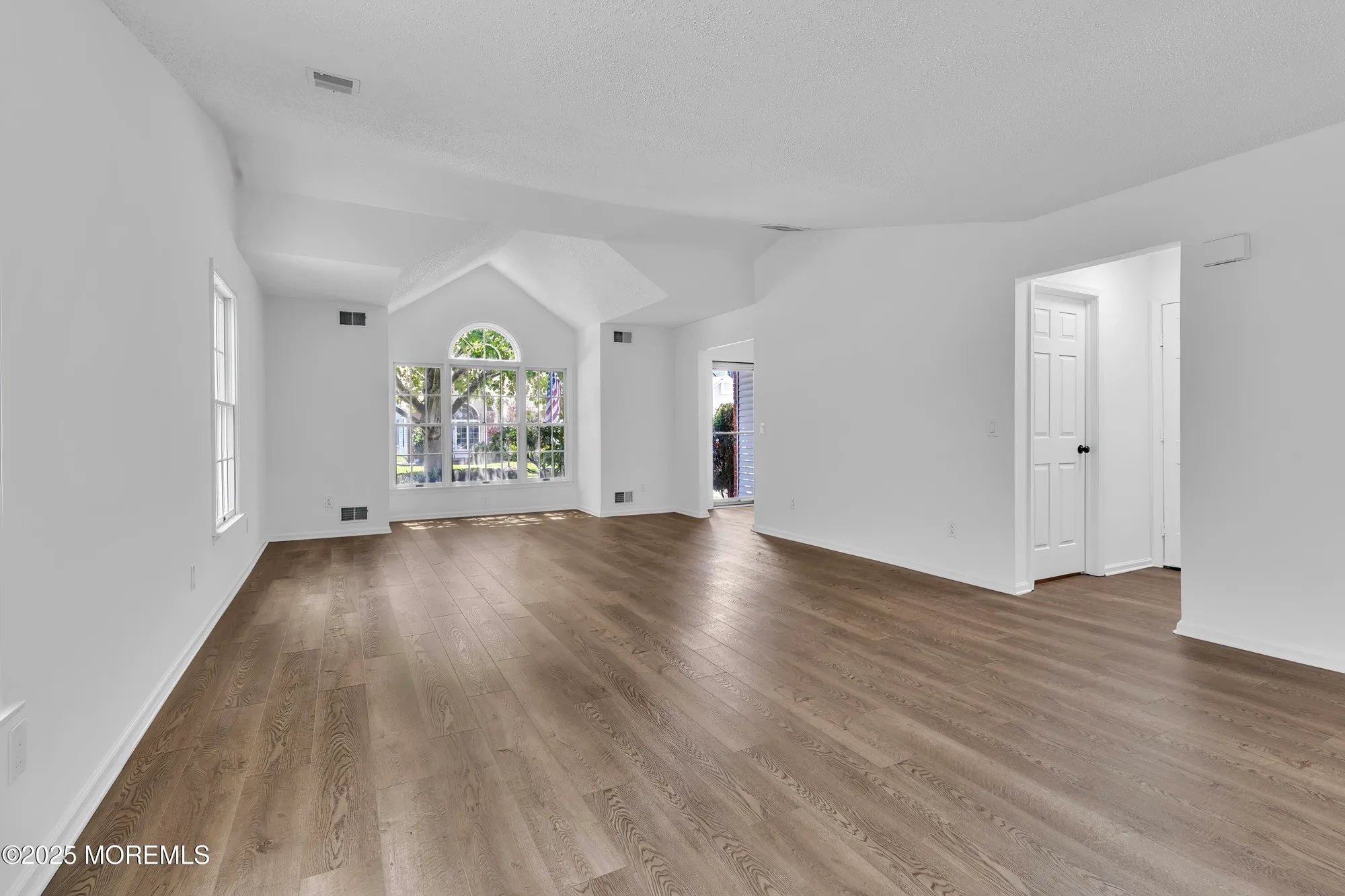 Property Slideshow image 11 of 54 | 1618 crimson rd, Toms River, NJ, 08755